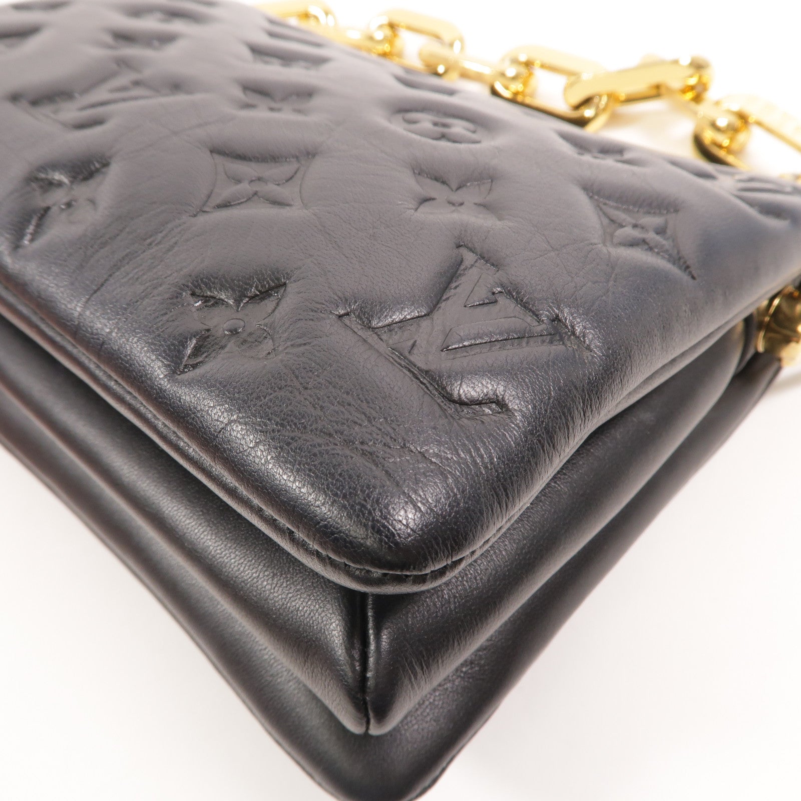 LOUIS VUITTON 【激減優惠】Monogram Embossed Coussin BB金扣鏈帶手挽肩背兩用袋