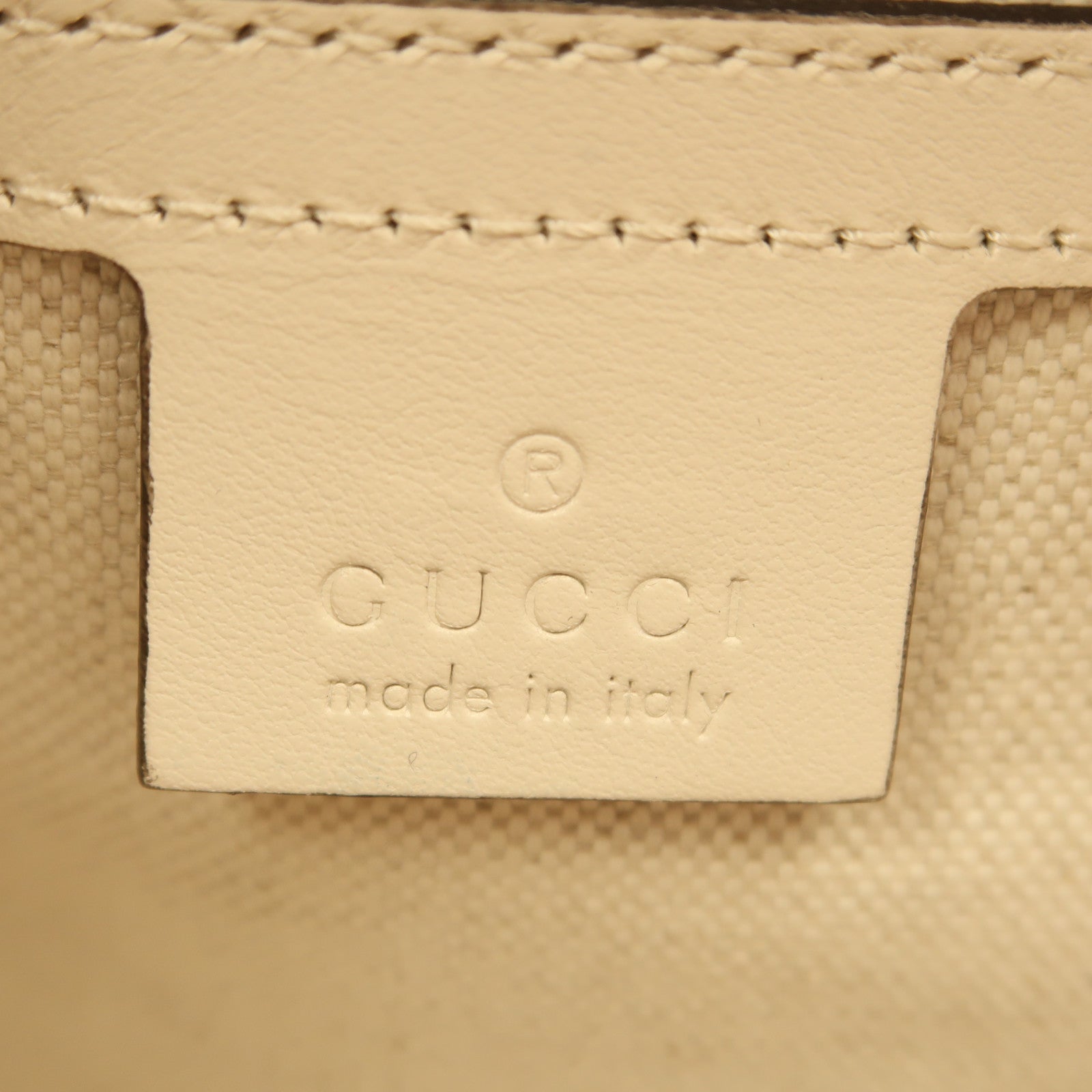 GUCCI 塗層帆布GG Supreme銀扣肩背袋