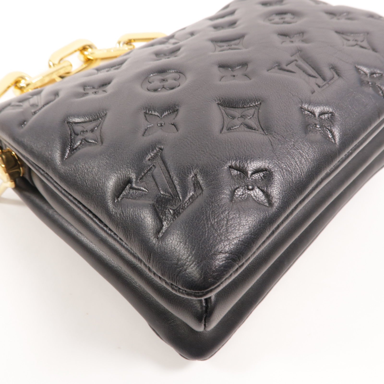 LOUIS VUITTON 【激減優惠】Monogram Embossed Coussin BB金扣鏈帶手挽肩背兩用袋