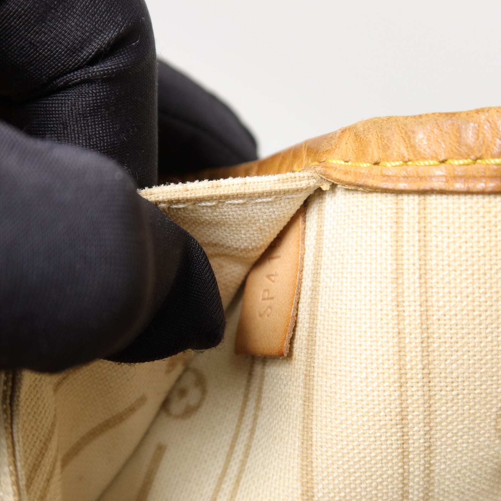 LOUIS VUITTON Damier Neverfull MM手挽袋