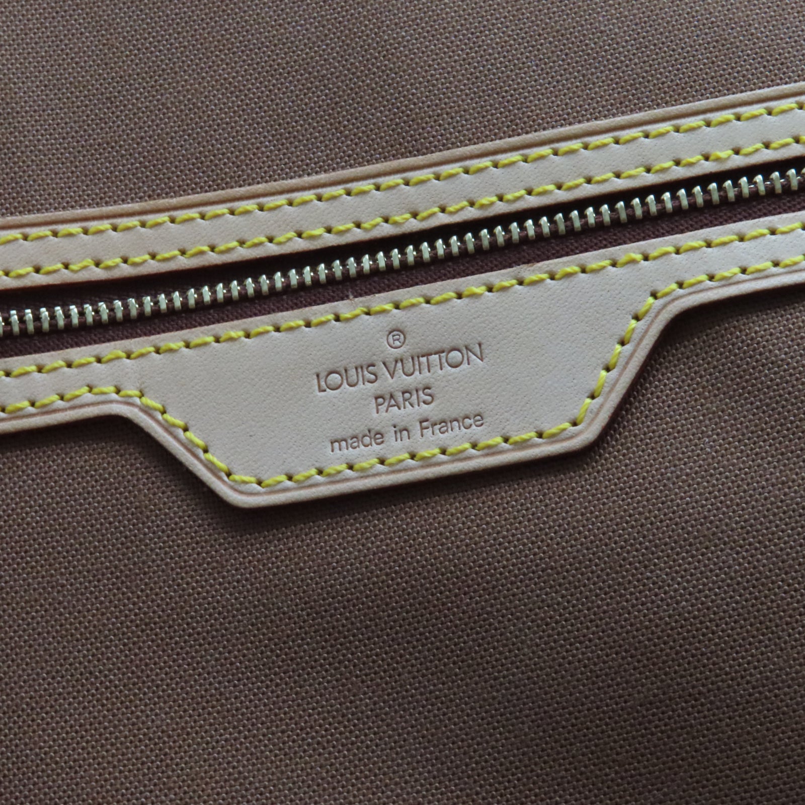 LOUIS VUITTON Monogram Porte-Documents Pega 金扣手挽袋啡色