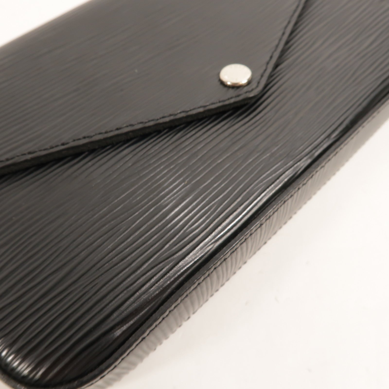 LOUIS VUITTON Epi Pochette Felicie鏈帶肩背袋