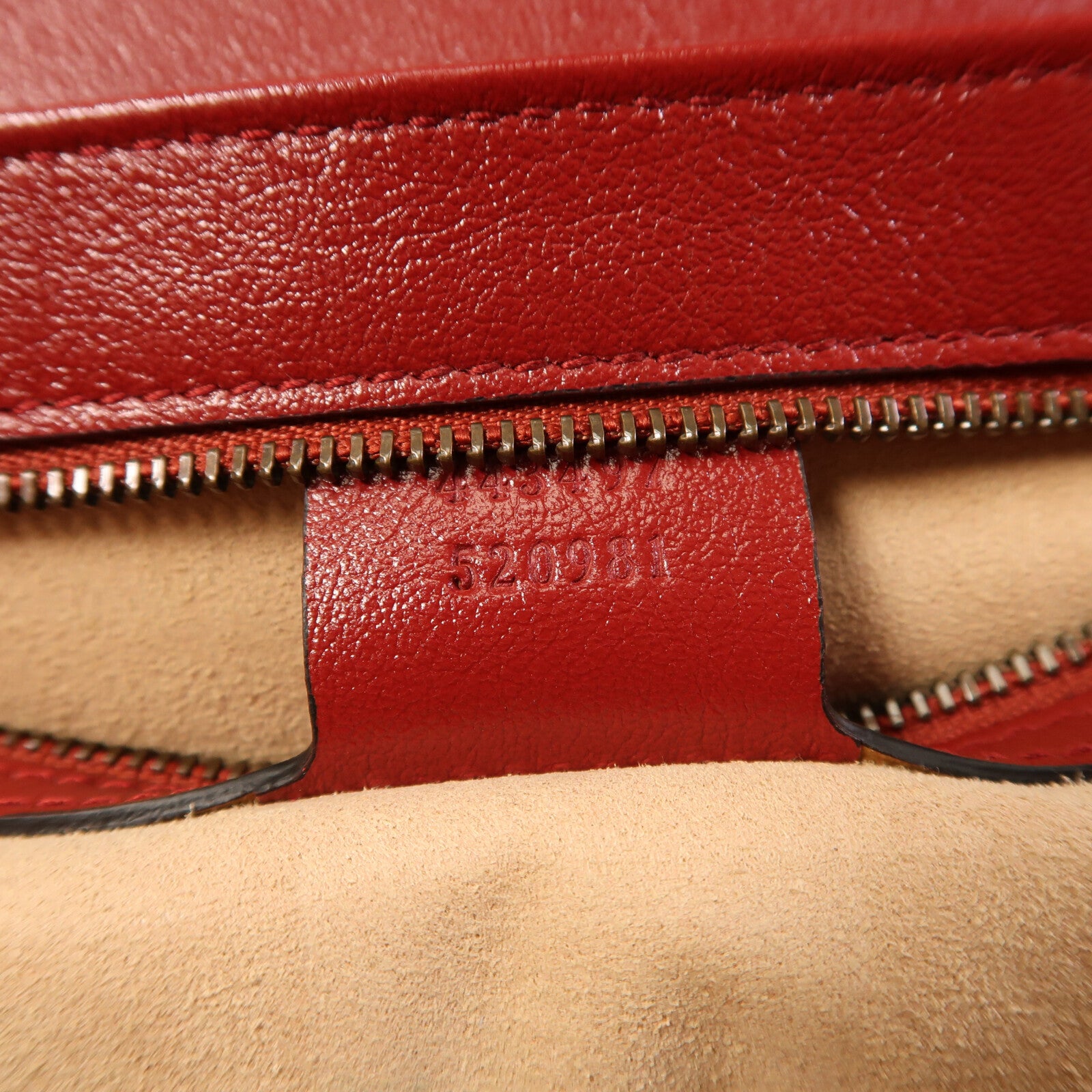 GUCCI 牛皮皮革GG Marmont金扣鏈帶肩背袋