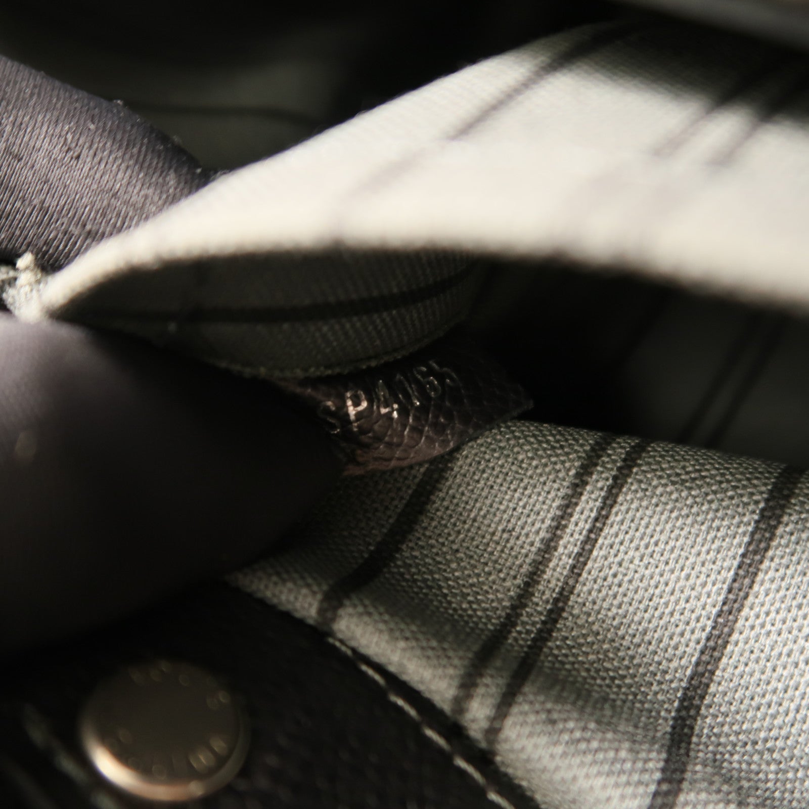 LOUIS VUITTON 【激減優惠】Monogram Empreinte Montaigne BB銀扣手挽肩背兩用袋