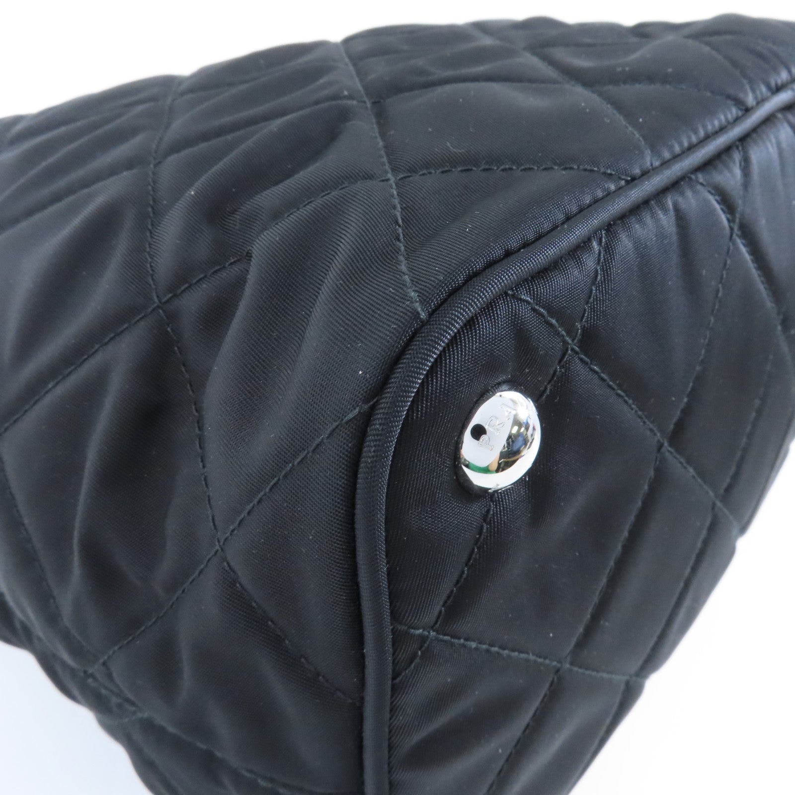 PRADA 菱格尼龍Chain Shoulder銀扣鏈帶肩背袋黑色