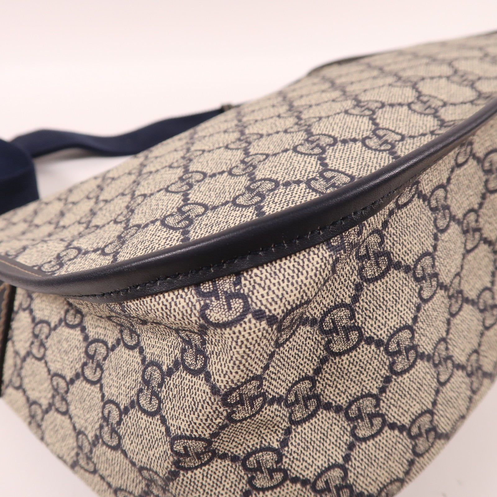 GUCCI 塗層帆布Messenger Shoulder Bag銀扣肩背袋棕色/藍色