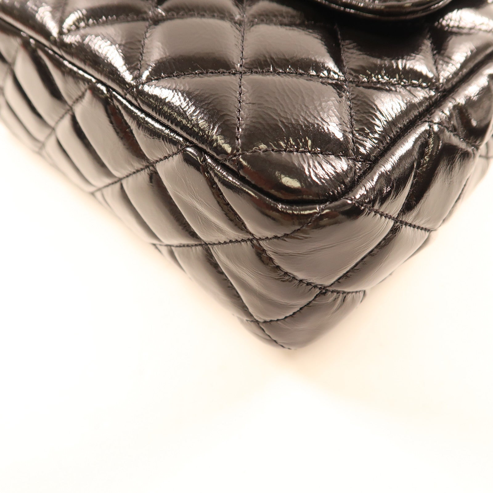 CHANEL Shiny Crumpled皮革Hobo Bag金扣鏈帶肩背袋