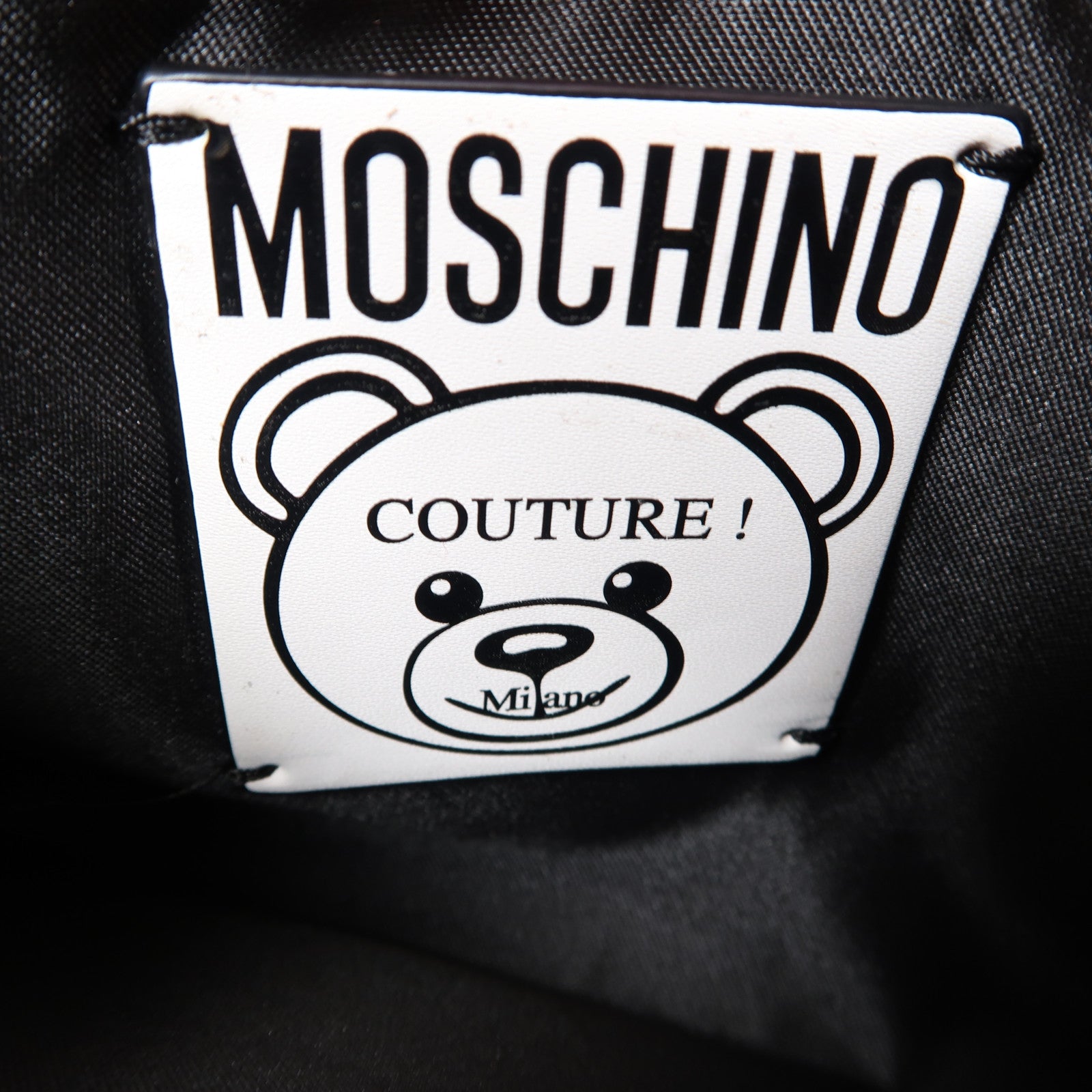 MOSCHINO 牛皮皮革Clutch金扣手拿包紅色