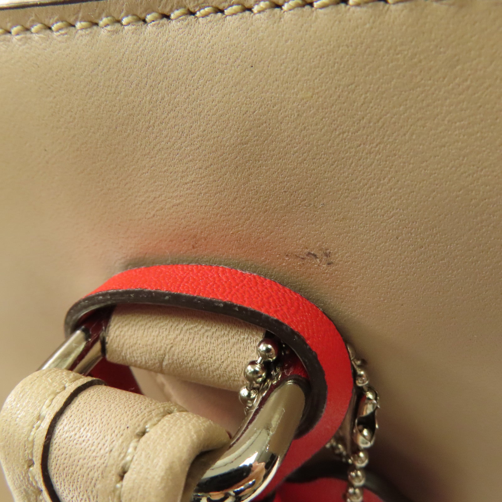 COACH 牛皮皮革Hand Bag銀扣手挽袋