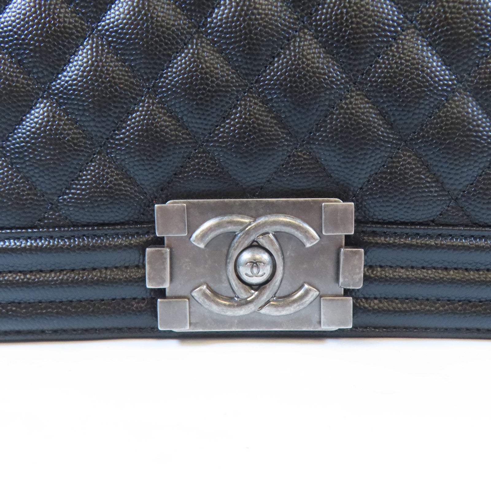 CHANEL 菱格牛皮皮革Boy Chanel銀扣鏈帶肩背袋黑色