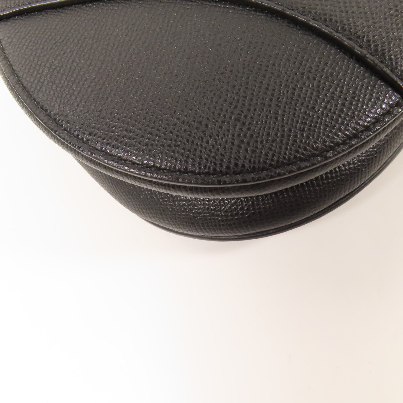 Dior 牛皮皮革Saddle金扣肩背袋