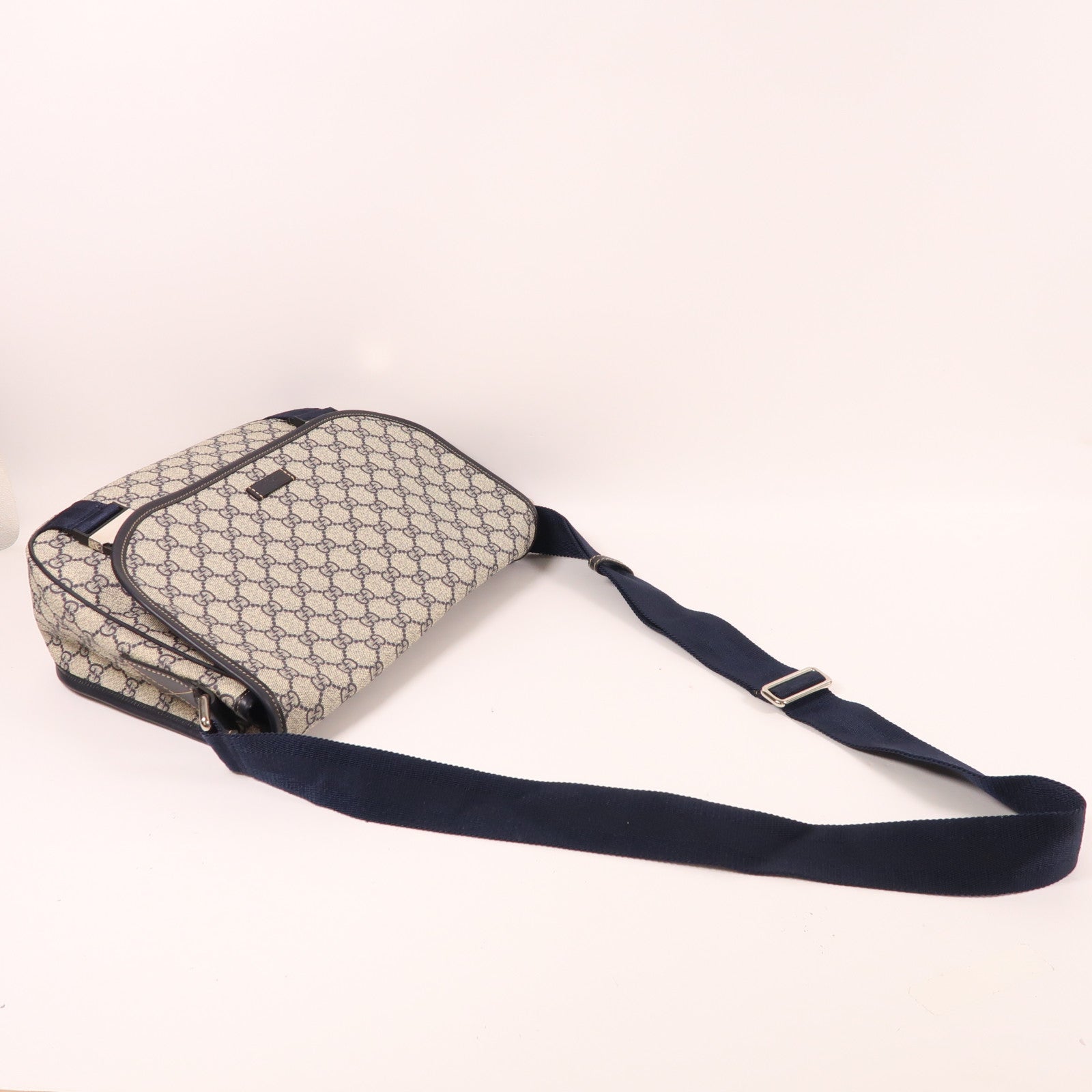 GUCCI 塗層帆布Messenger Shoulder Bag銀扣肩背袋棕色/藍色