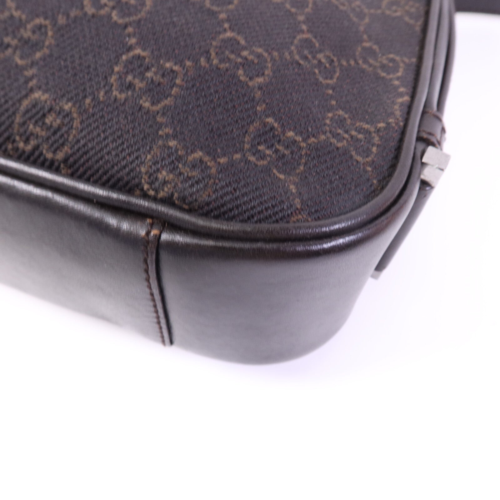 GUCCI 帆布Jacqua銀扣肩背袋