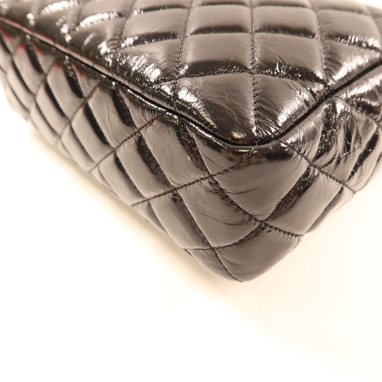 CHANEL Shiny Crumpled皮革Hobo Bag金扣鏈帶肩背袋