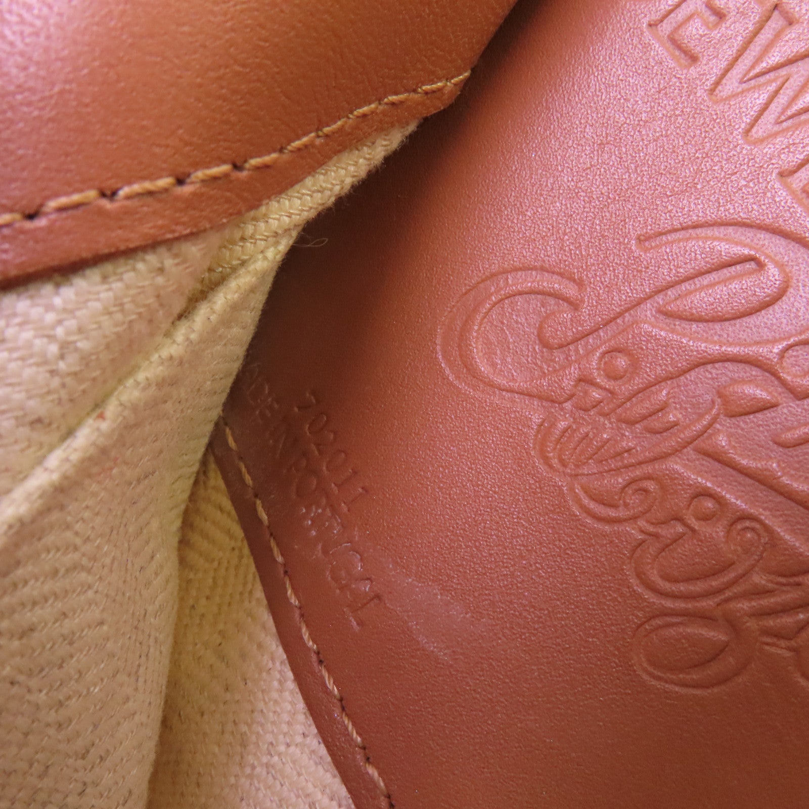 LOEWE 帆布Paulas Ibiza Mermaid Medium Cushion Tote肩背袋