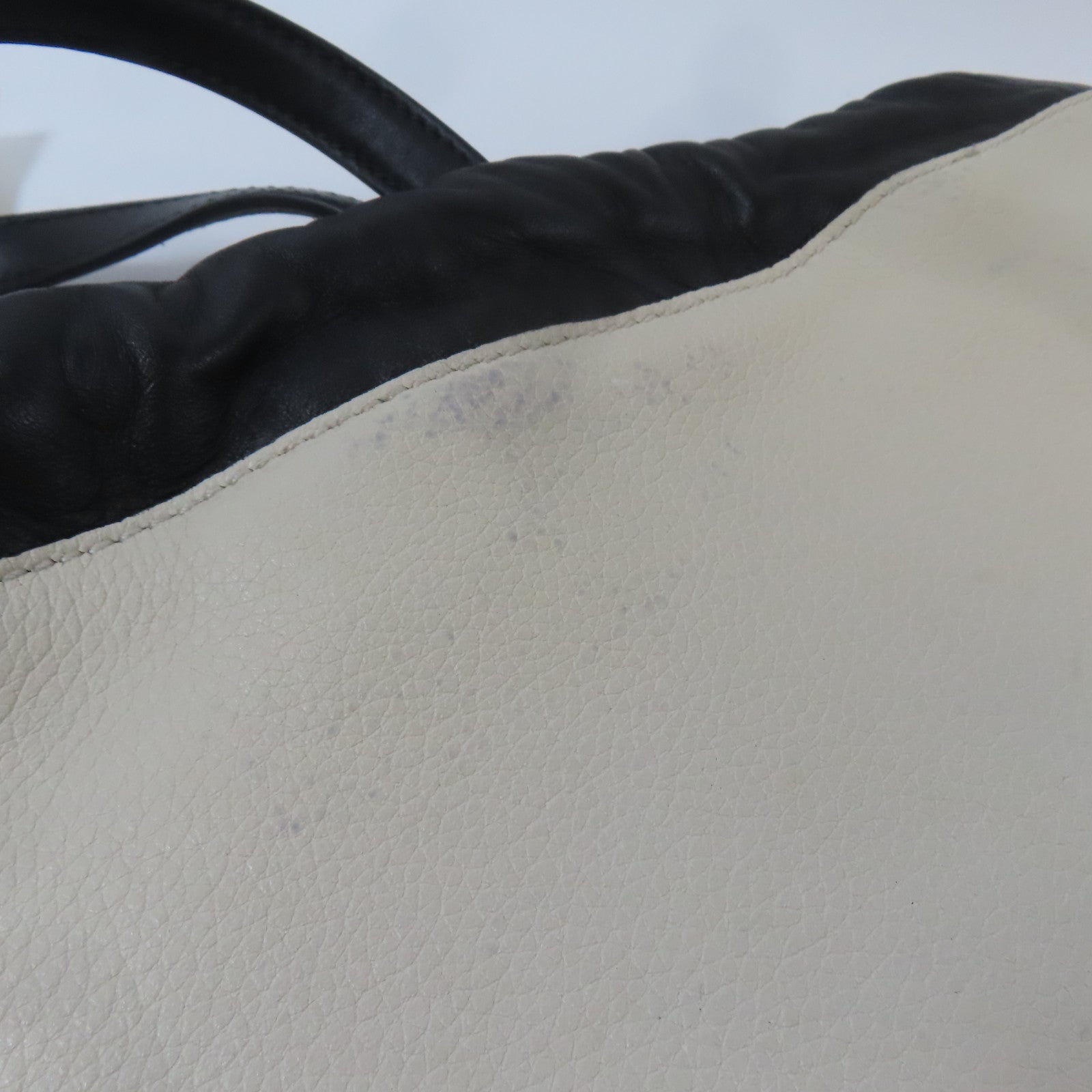 GUCCI 皮革Drawstring Backpack背包米白色