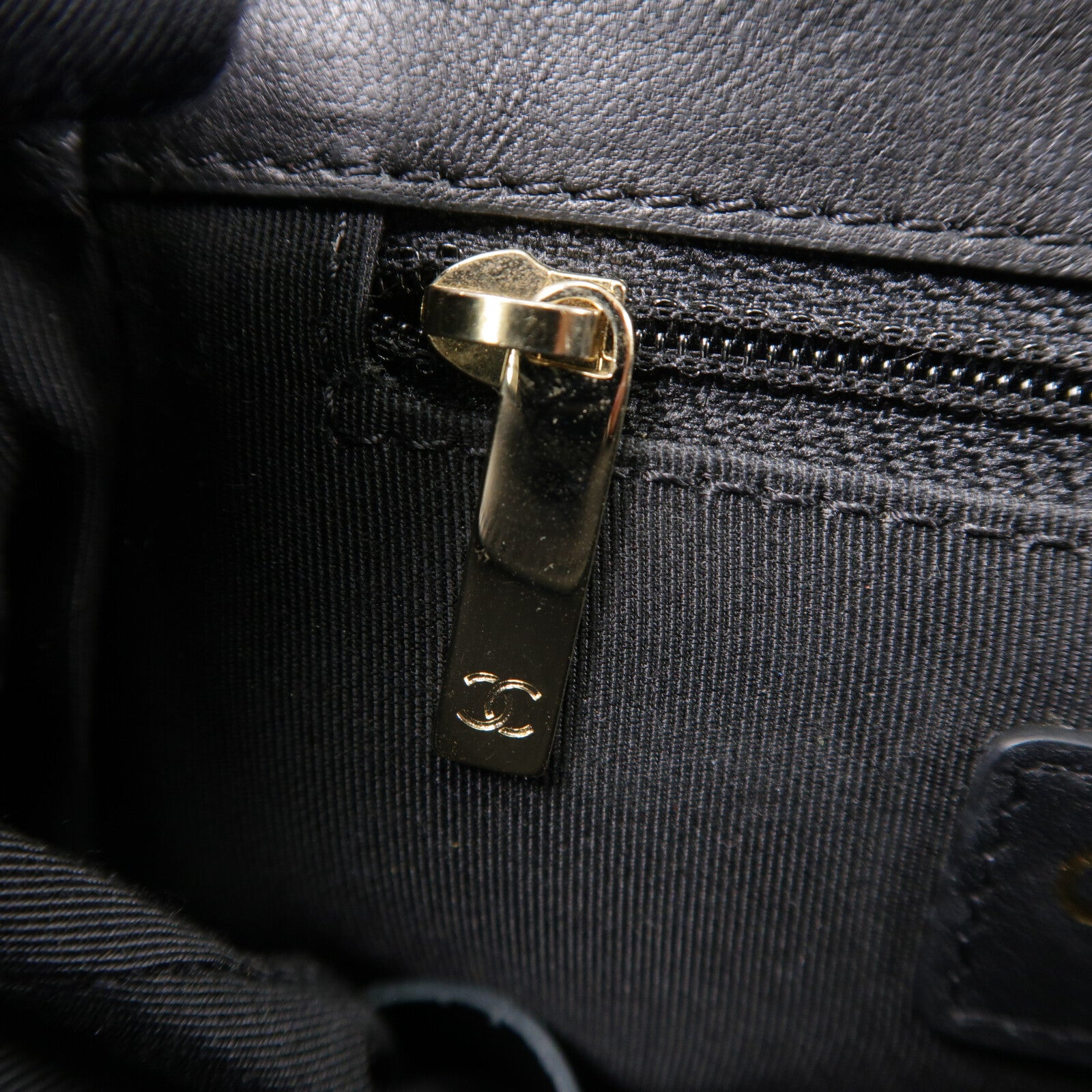 CHANEL 牛皮皮革Shoulder Bag鏈帶肩背袋