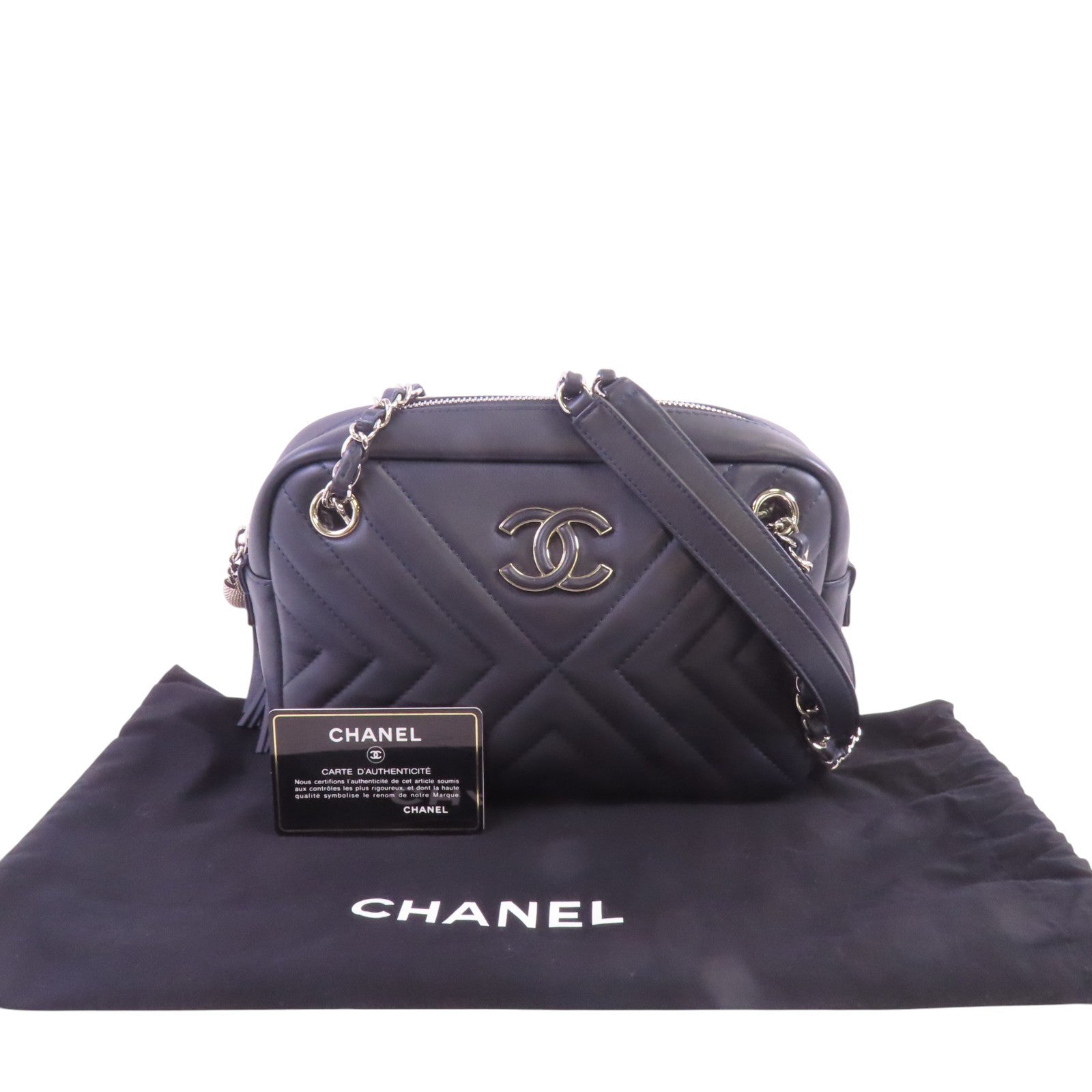 CHANEL 牛皮皮革Chevron Camera Bag銀扣鏈帶肩背袋