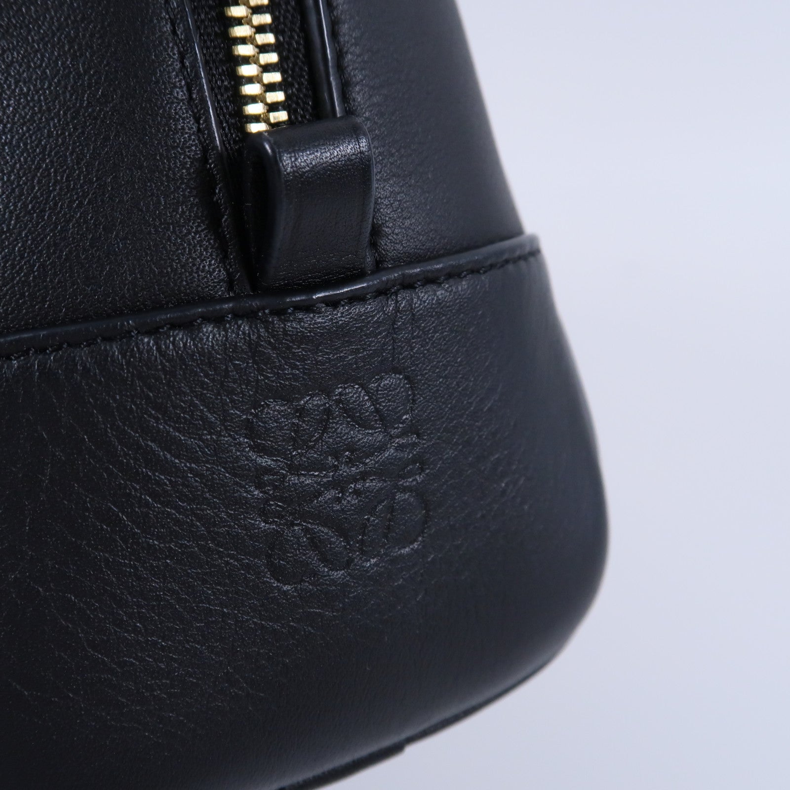 LOEWE 牛皮皮革Amazona 16 Square手挽肩背兩用袋