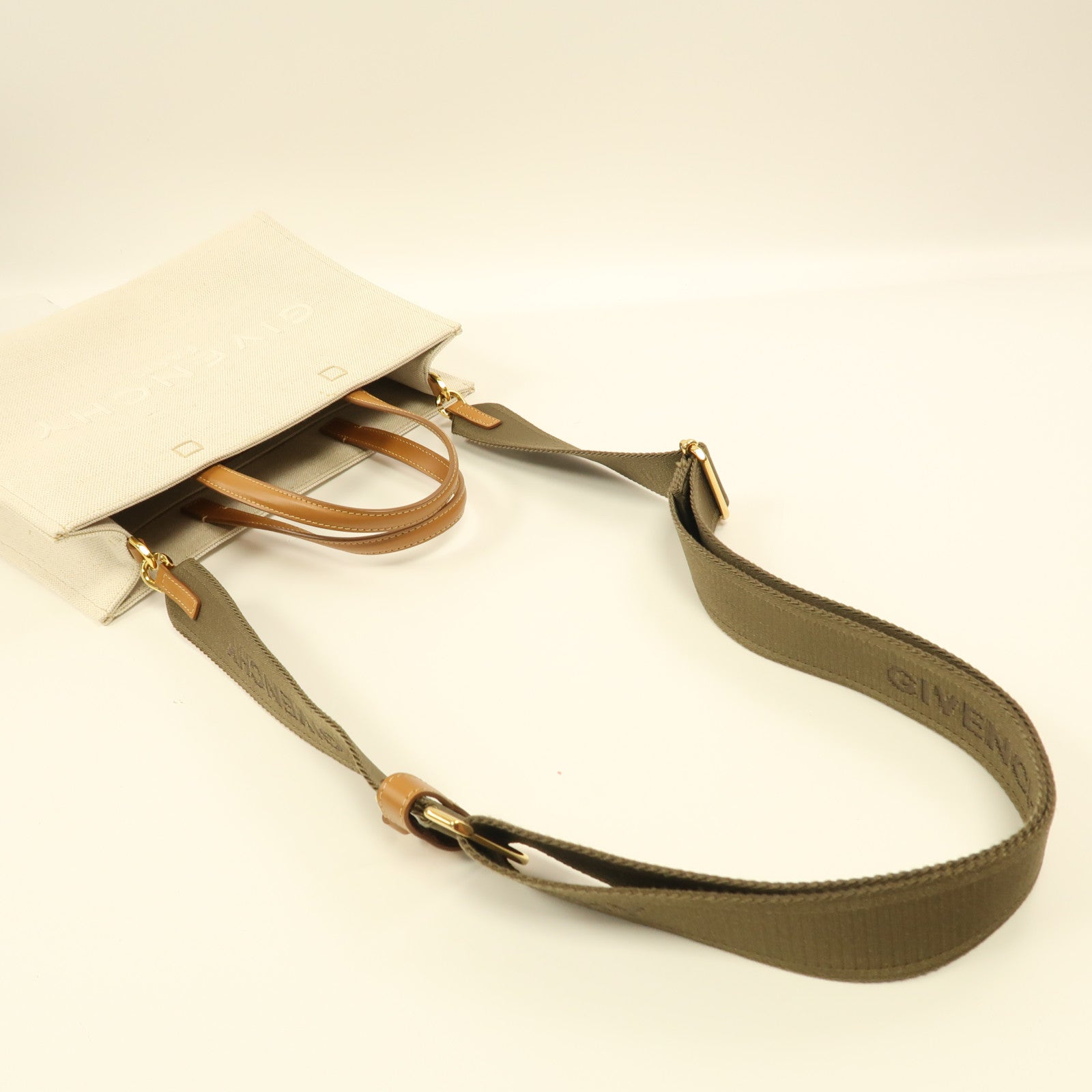 GIVENCHY 【激減優惠】帆布Small G-Tote金扣手挽肩背兩用袋米色/啡色