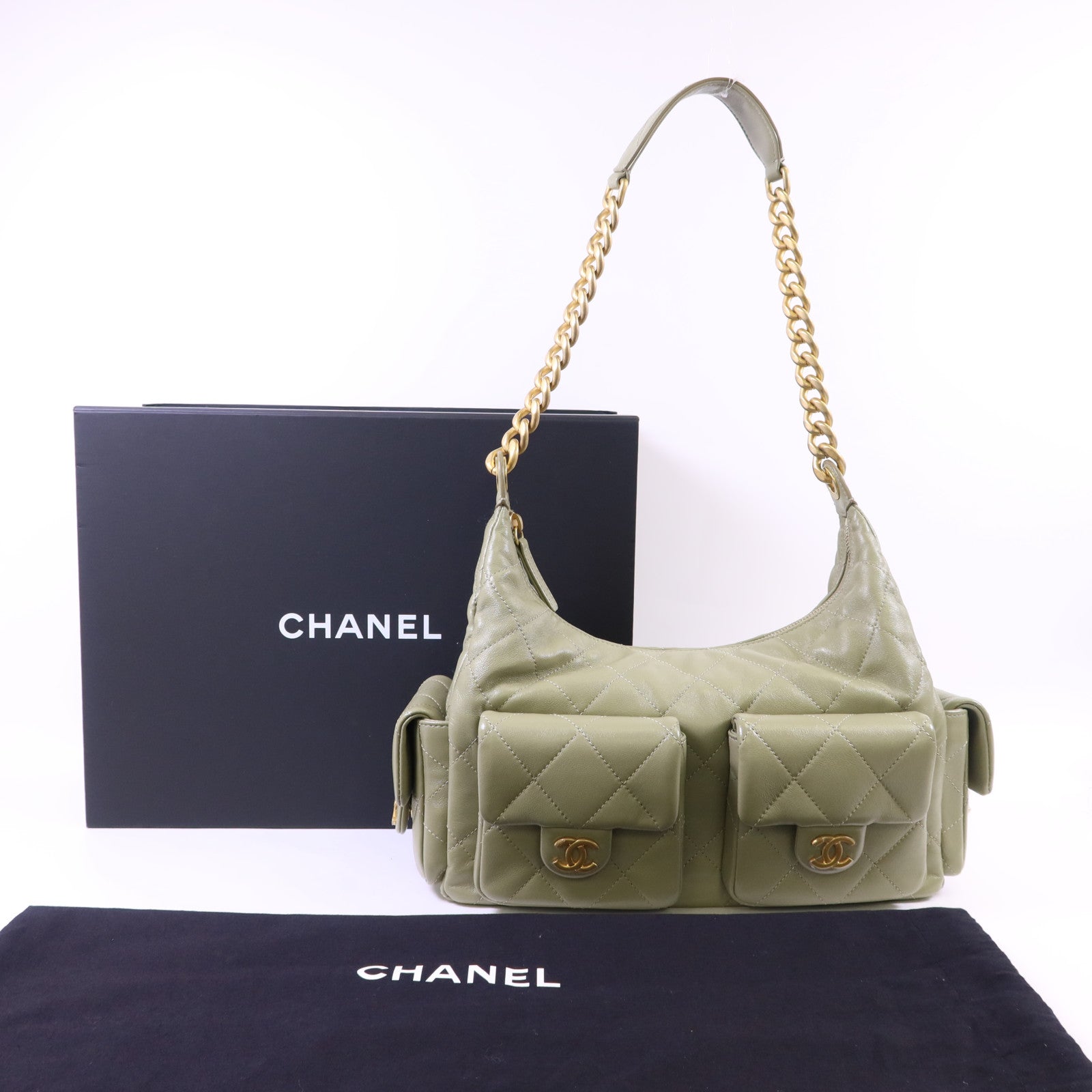 CHANEL 羊皮皮革Maxi Hobo Bag金扣鏈帶肩背袋