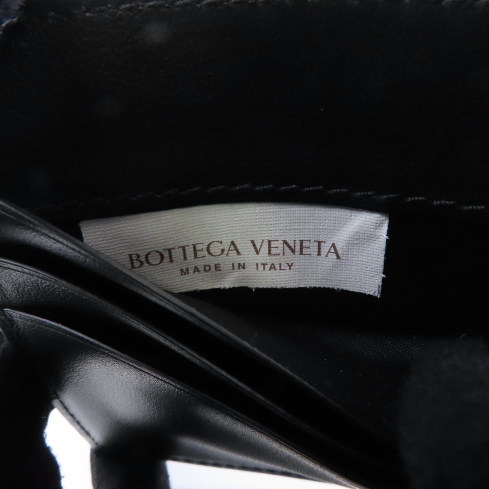 BOTTEGA VENETA 織紋皮革Wallet銀扣錢包黑色