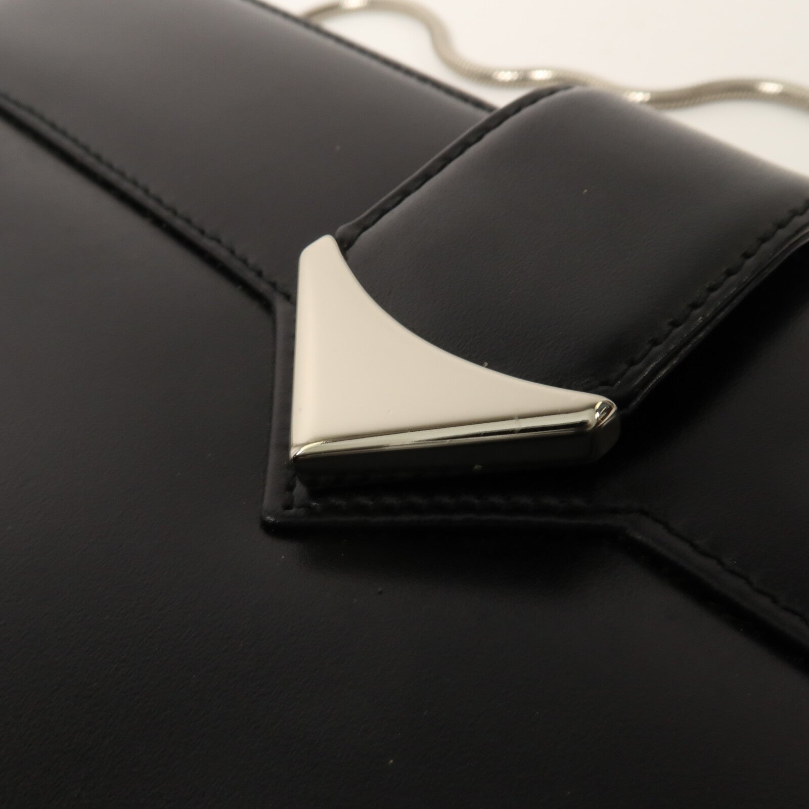 BALLY 牛皮皮革Chain Shoulder鏈帶肩背袋