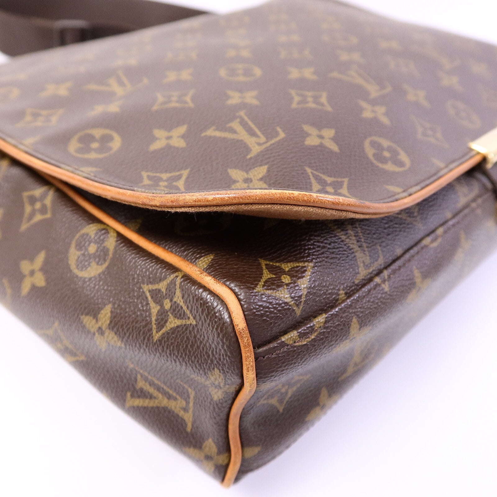 LOUIS VUITTON Monogram Abbesses肩背袋