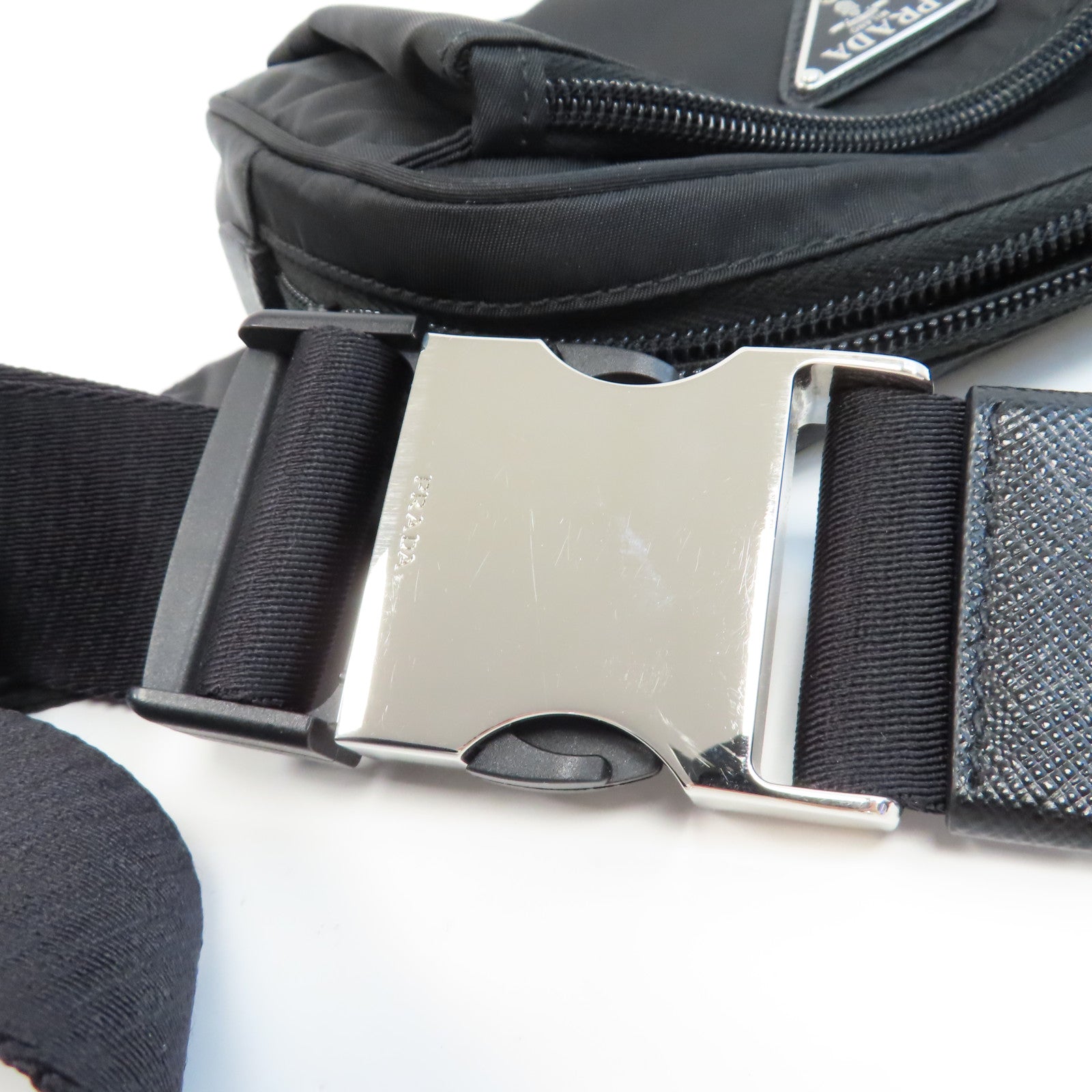 PRADA 尼龍Waist Bag銀扣腰包黑色
