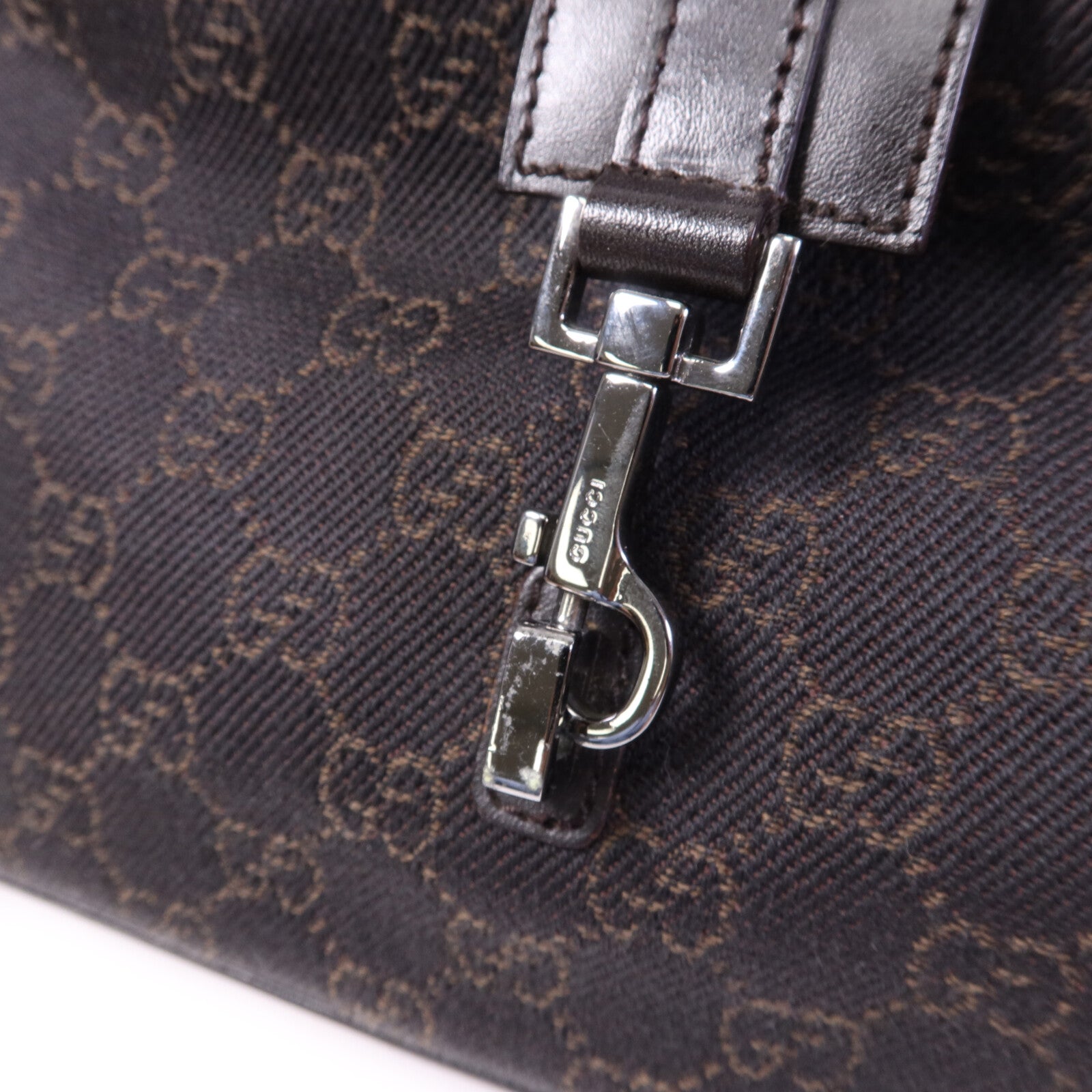 GUCCI 帆布Jacqua銀扣肩背袋