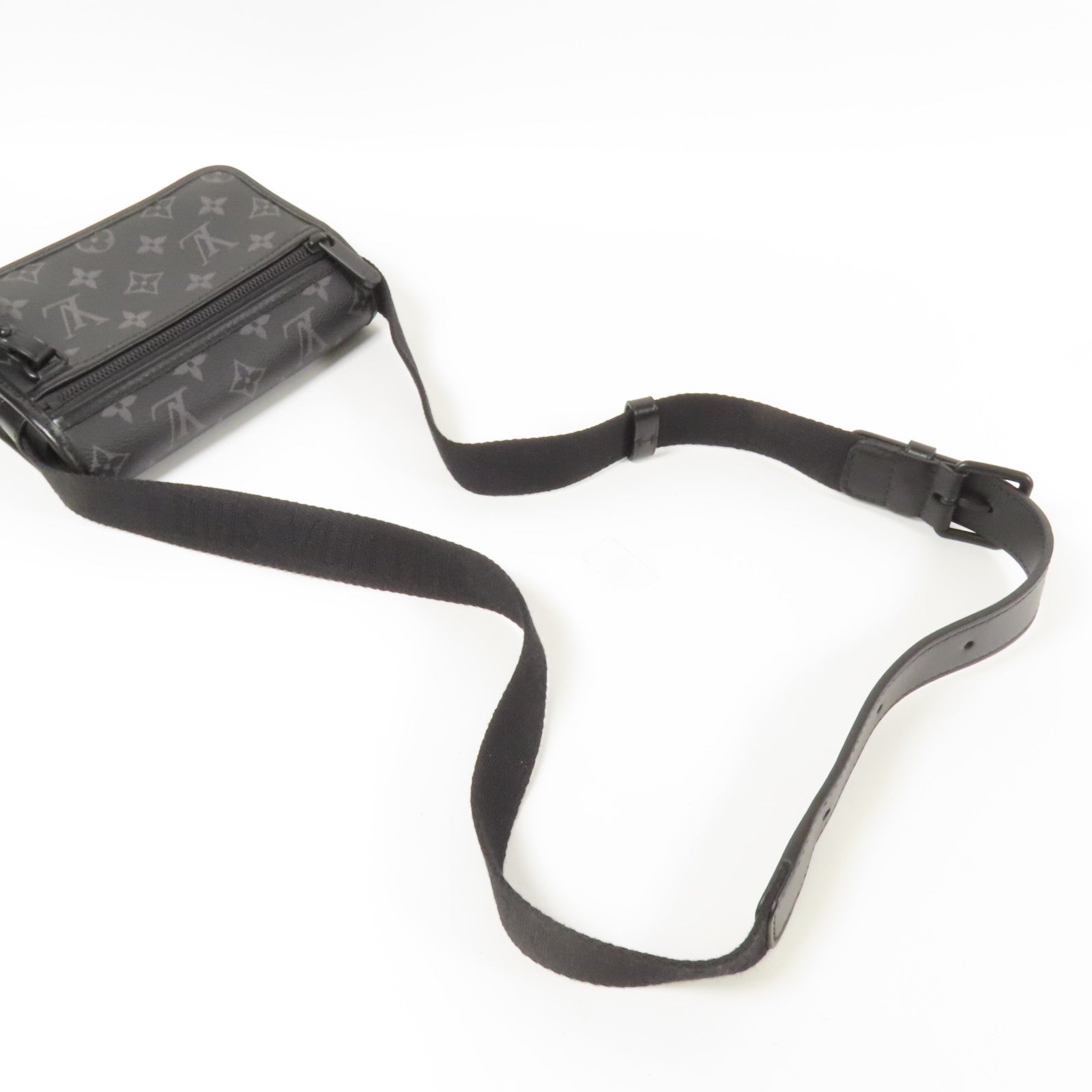 LOUIS VUITTON Monogram Eclipse Bosphore Wearable Wallet肩背袋