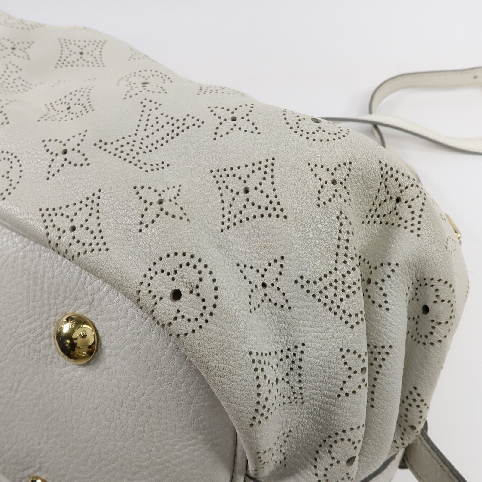 LOUIS VUITTON Mahina XS Shoulder Bag肩背袋白色