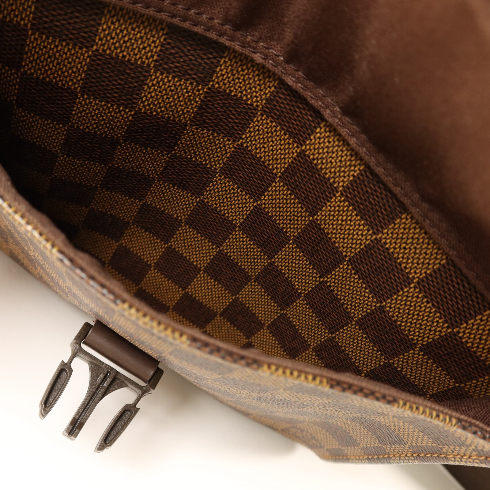 LOUIS VUITTON Damier Melville肩背袋