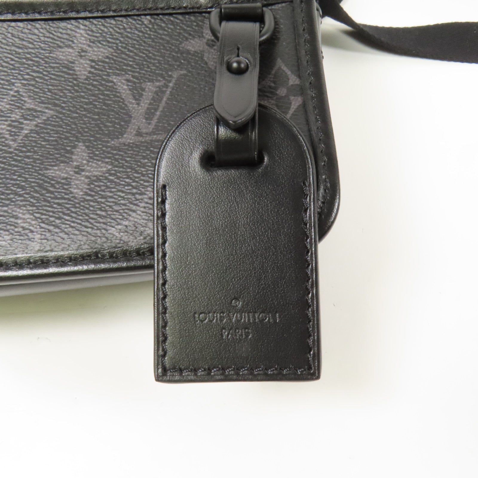 LOUIS VUITTON Monogram Eclipse Bosphore Wearable Wallet肩背袋