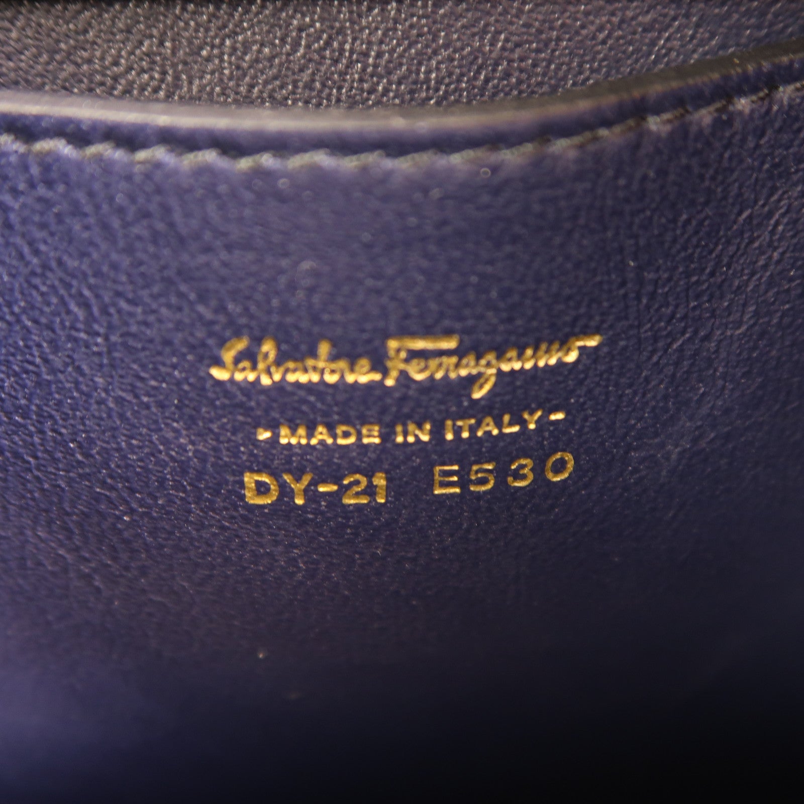 Salvatore Ferragamo 牛皮皮革Sofia Bag金扣手挽肩背兩用袋