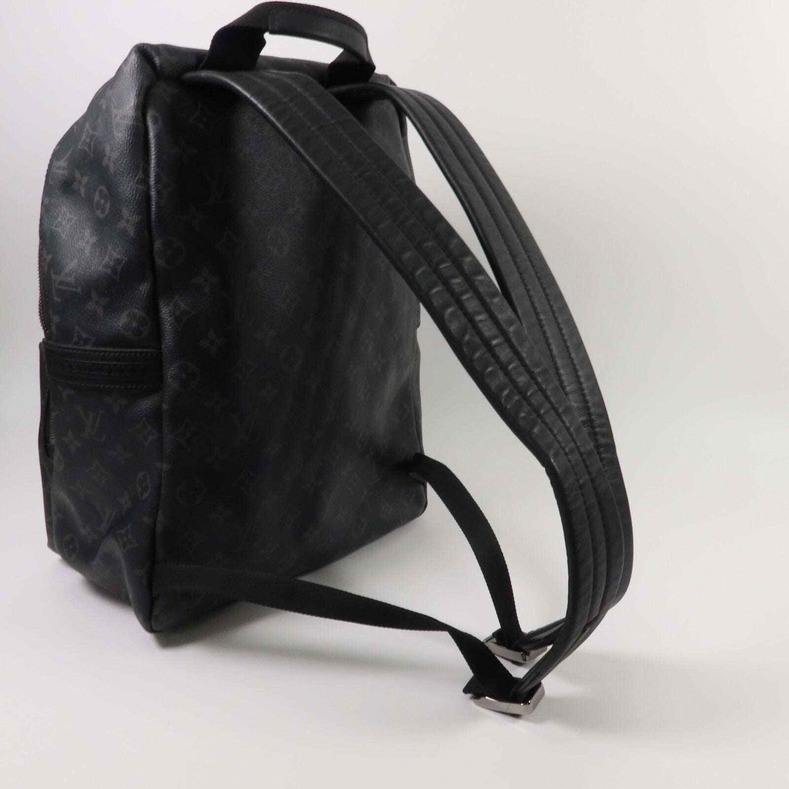 LOUIS VUITTON Monogram Eclipse Discovery PM背包