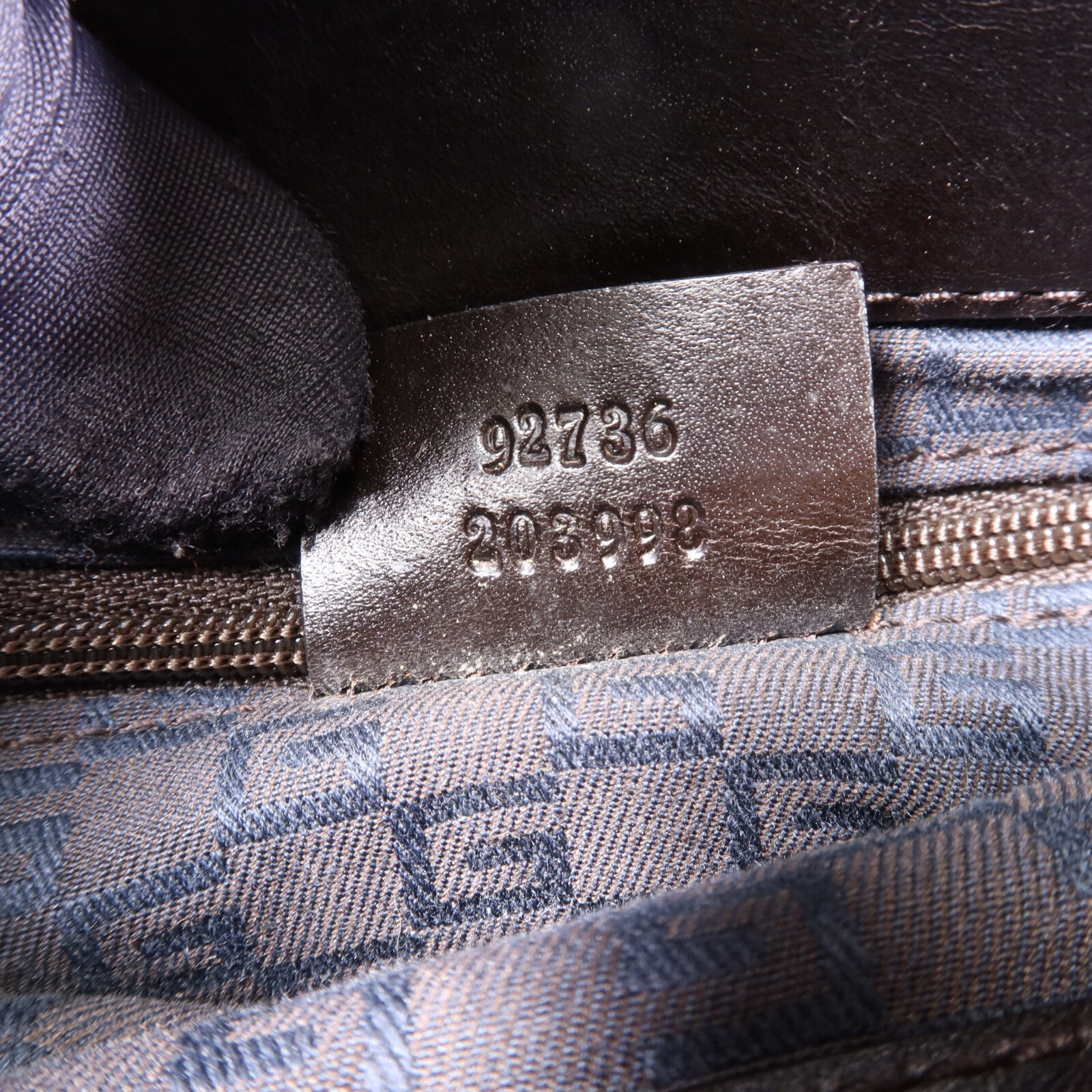 GUCCI 帆布Jacqua銀扣肩背袋