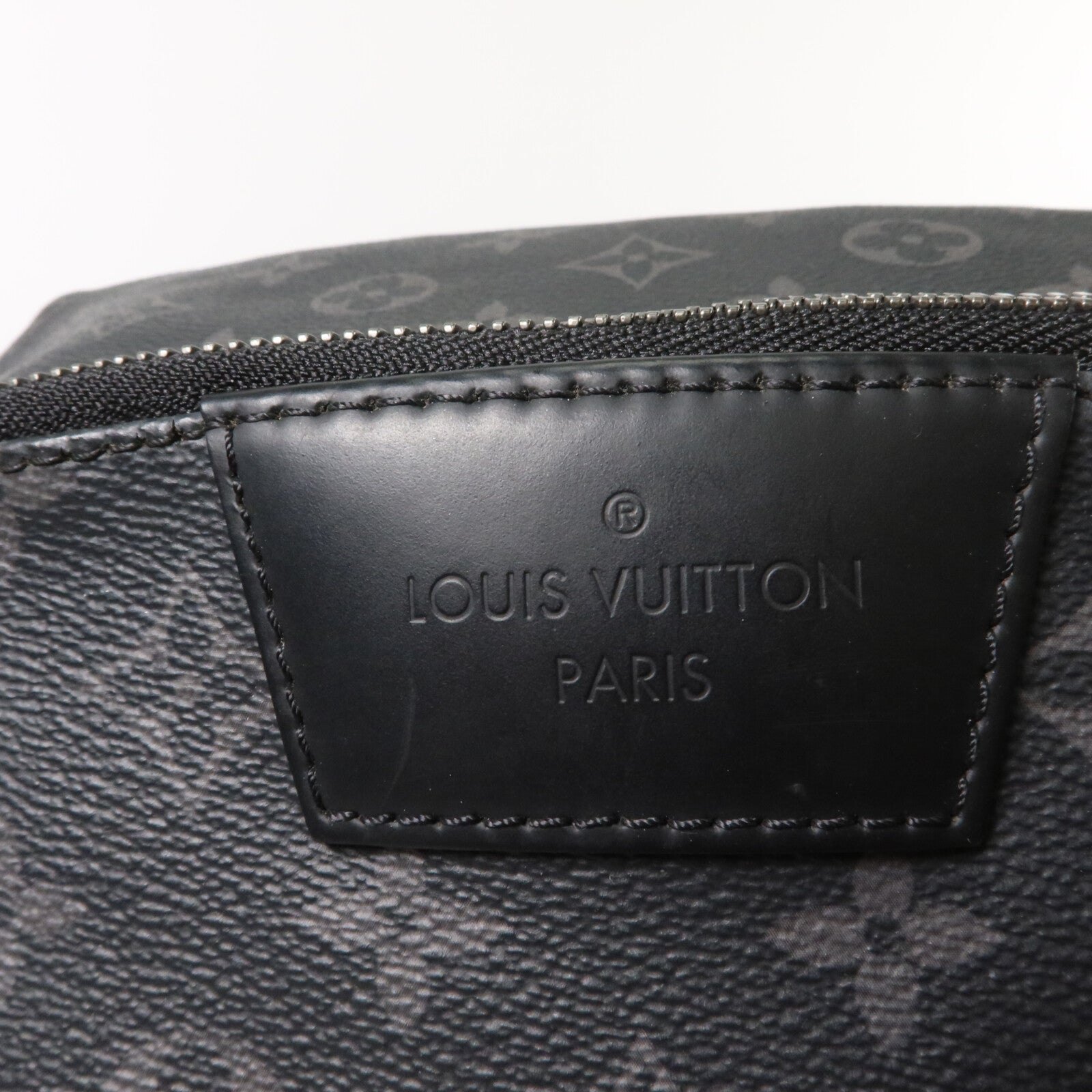 LOUIS VUITTON Monogram Eclipse Discovery PM背包