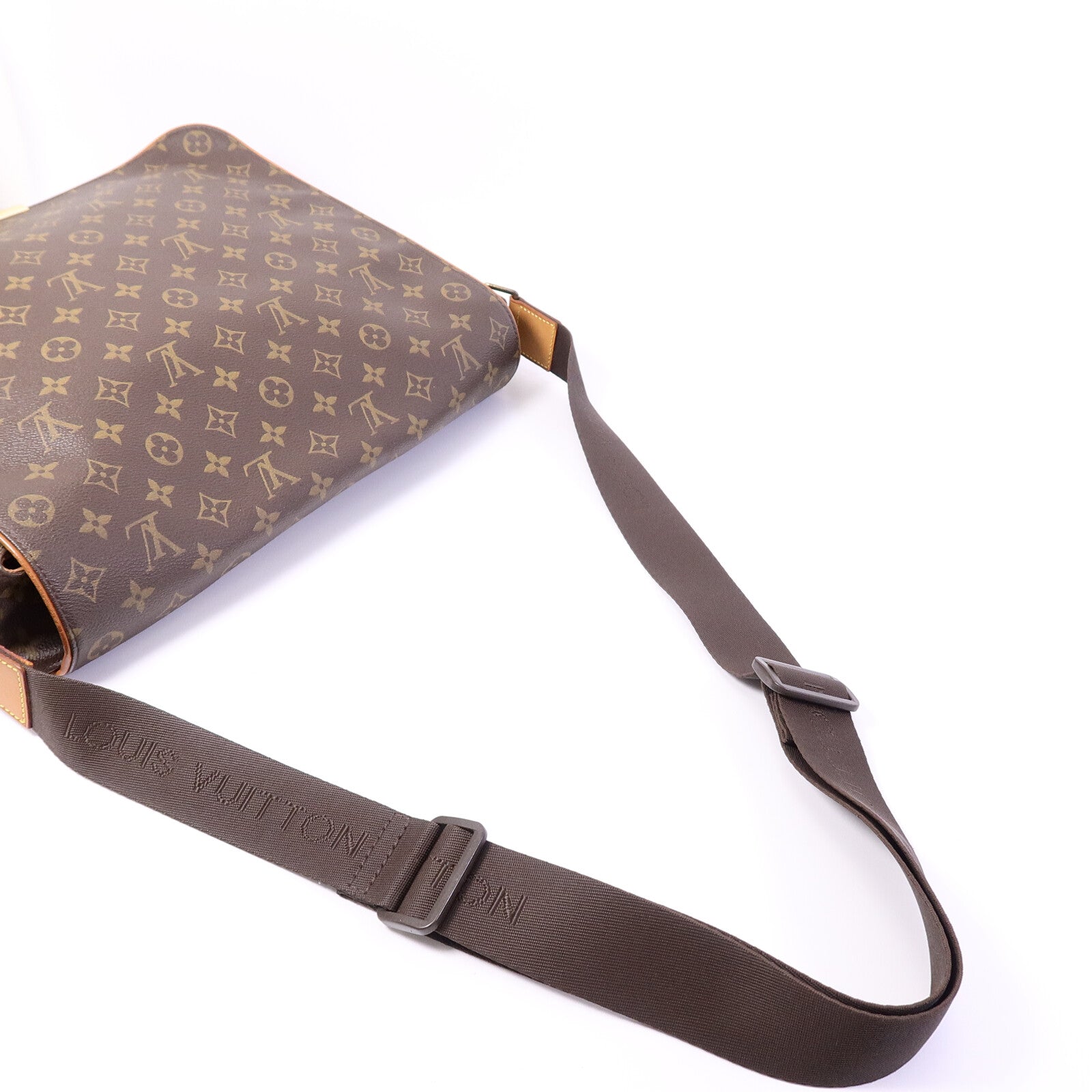 LOUIS VUITTON Monogram Abbesses肩背袋