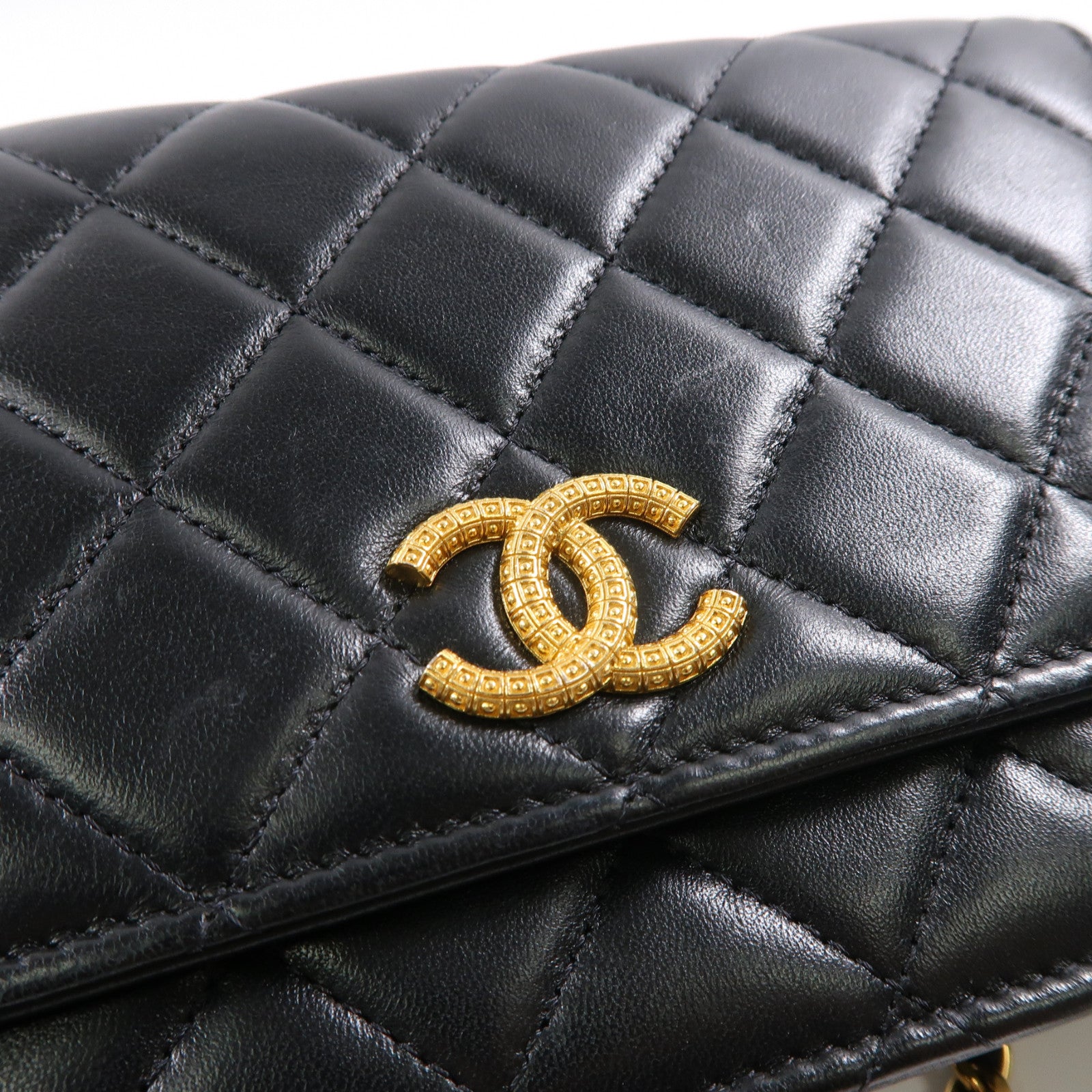CHANEL 菱格羊皮皮革Wallet On Chain金扣鏈帶肩背袋黑色
