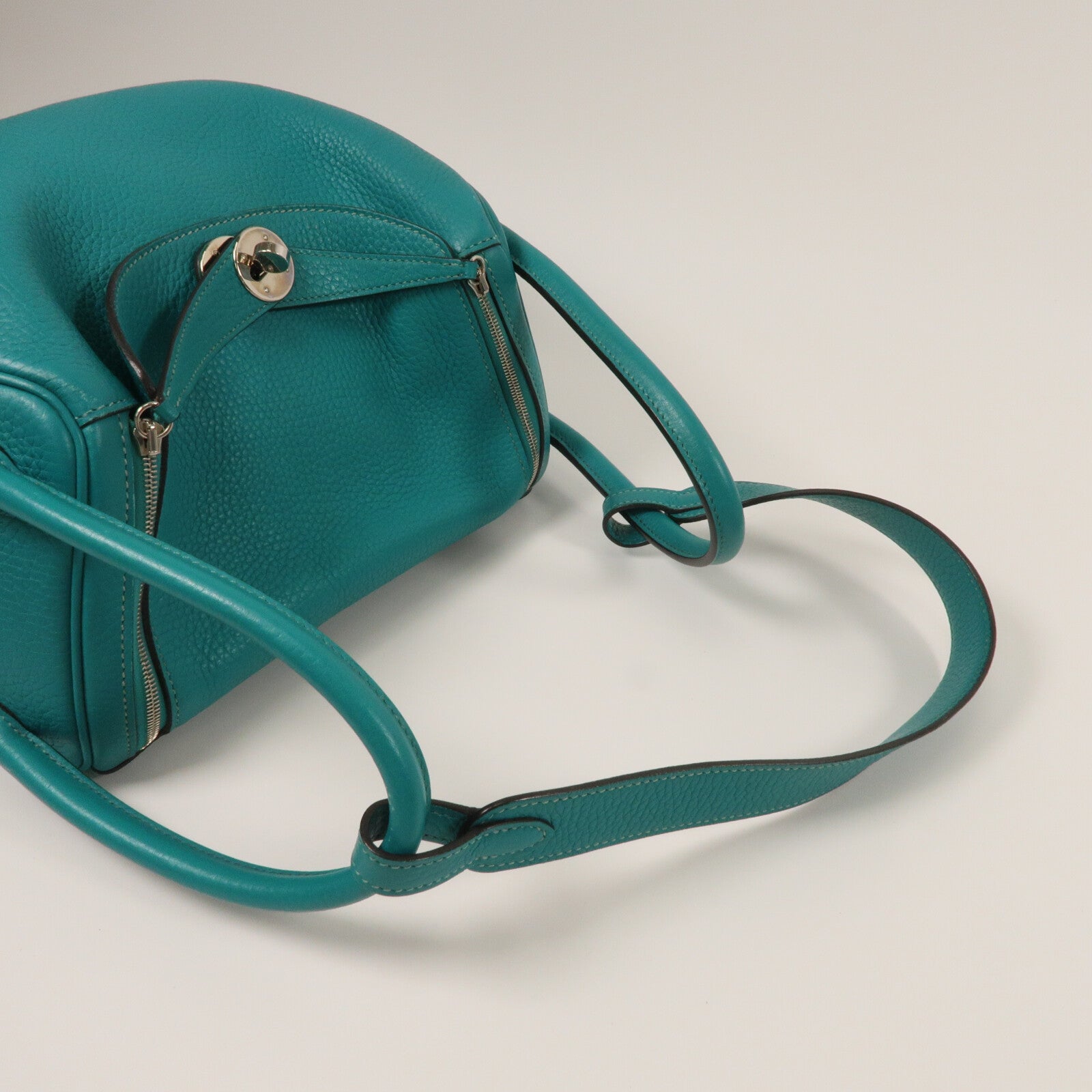 HERMES Clemence皮革Lindy 26手挽肩背兩用袋 Bleu Paon