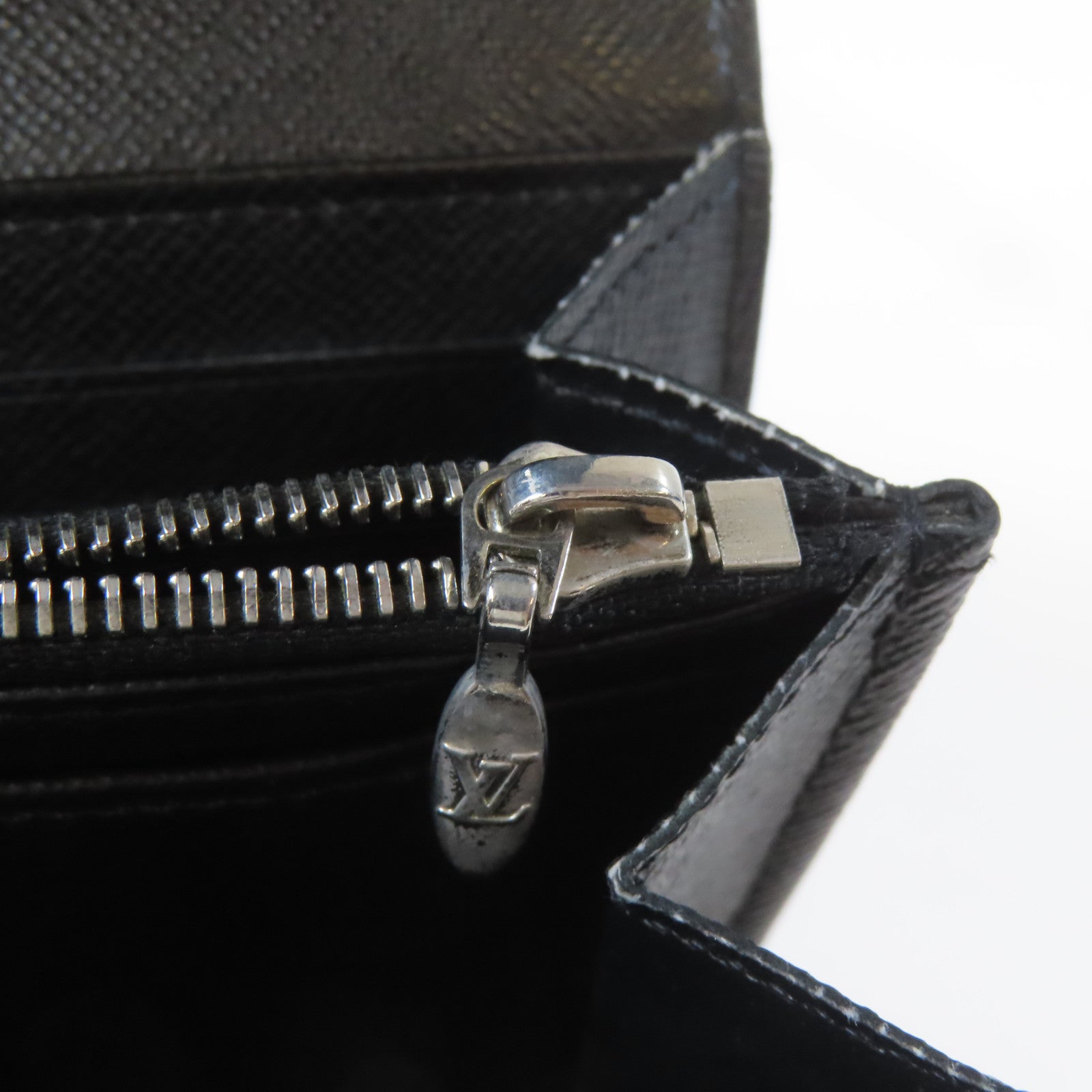 LOUIS VUITTON Epi Twist Long Wallet銀扣長錢包黑色