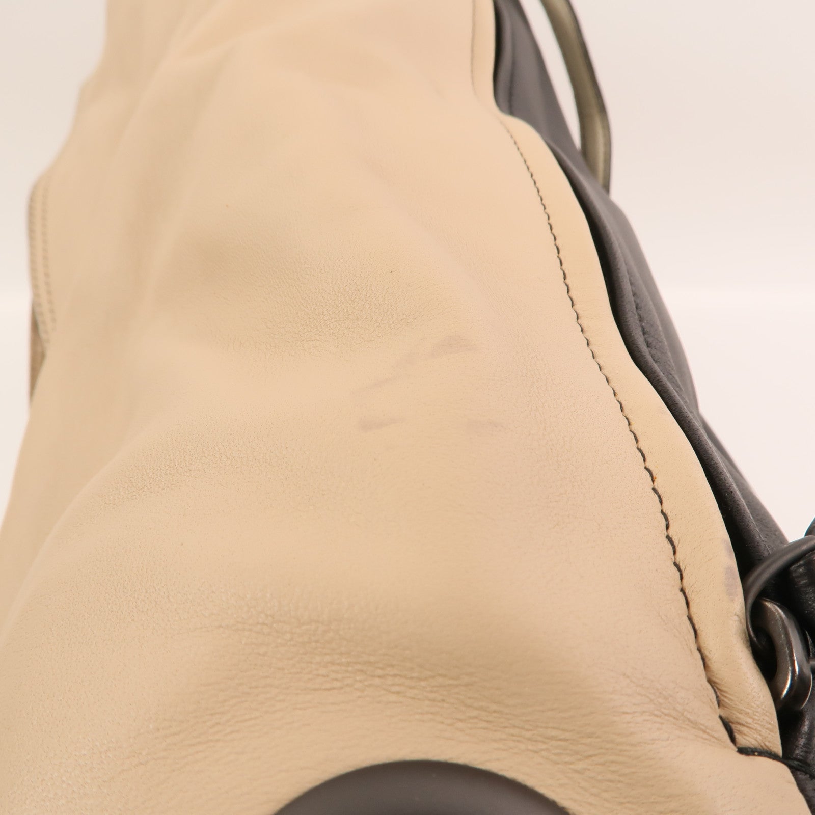 BOTTEGA VENETA 羊皮皮革Shoulder Bag肩背袋