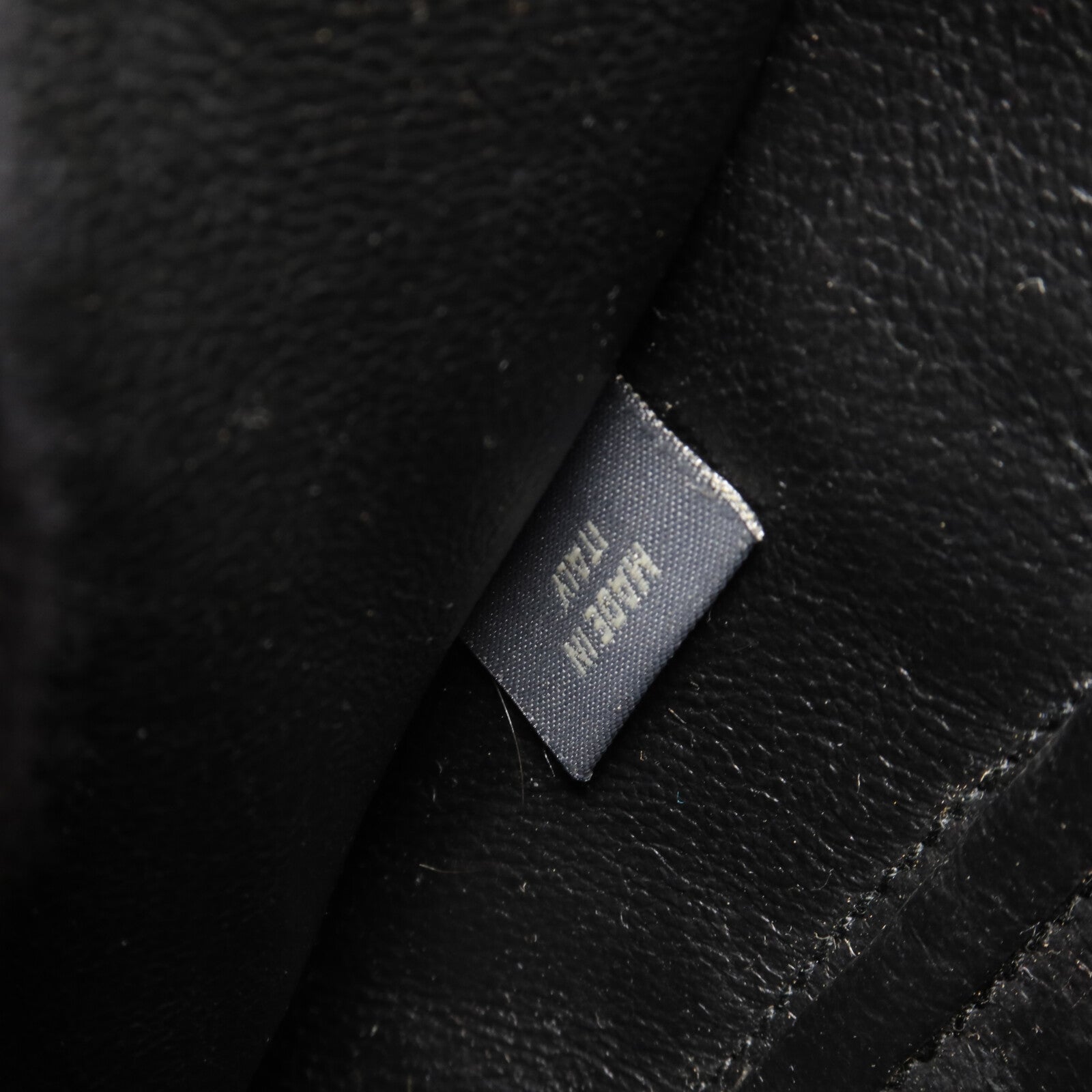BALLY 牛皮皮革Chain Shoulder鏈帶肩背袋