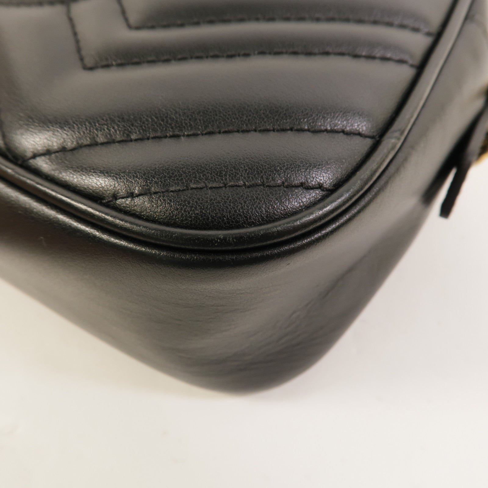 GUCCI 牛皮皮革GG Marmont肩背袋