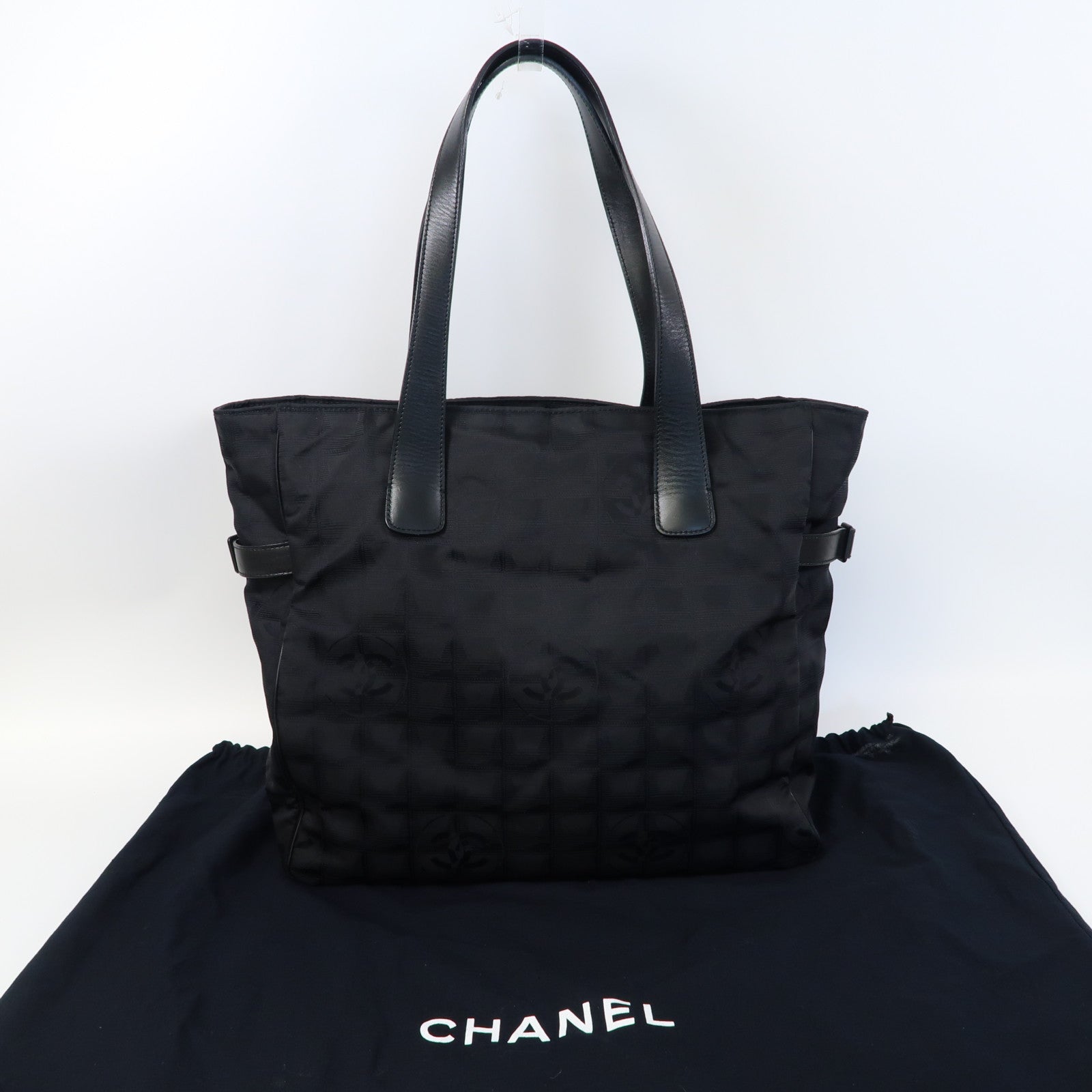 CHANEL 【激減優惠】尼龍New Travel Line Shoulder Bag肩背袋黑色