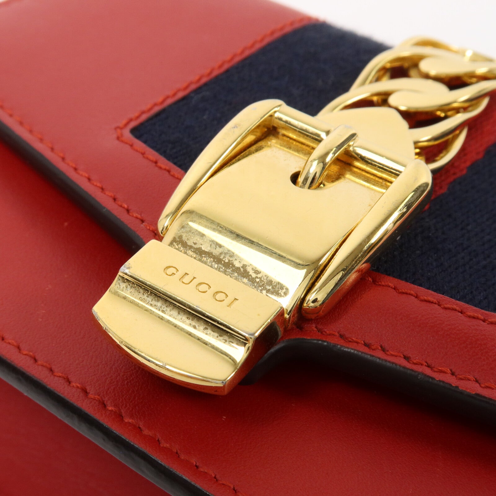 GUCCI 牛皮皮革Sylvie Mini鏈帶肩背袋