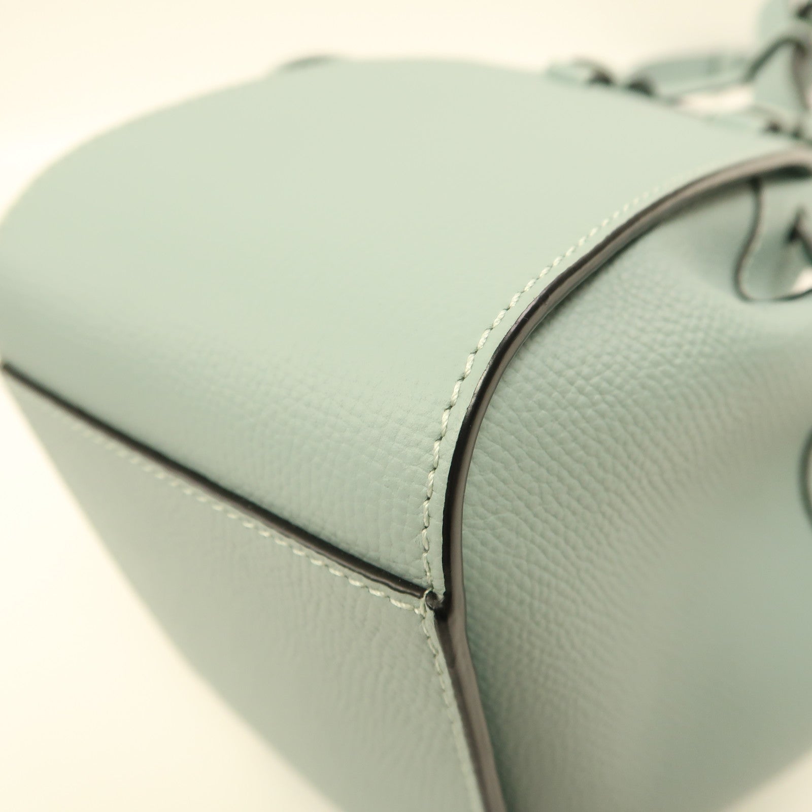 LOEWE 牛皮皮革Mini Hammock Drawstring金扣手挽肩背兩用袋淺藍色