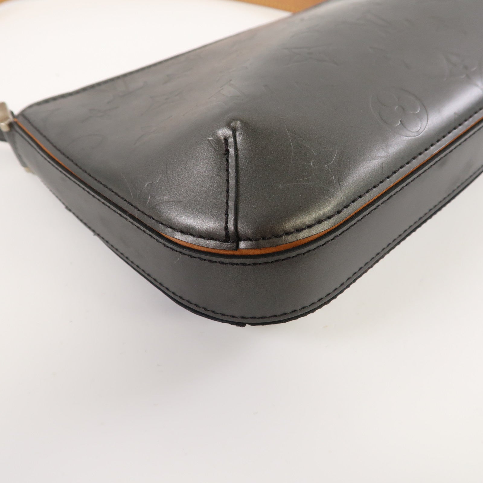 LOUIS VUITTON Monogram Mat Fowler Bag銀扣灰色