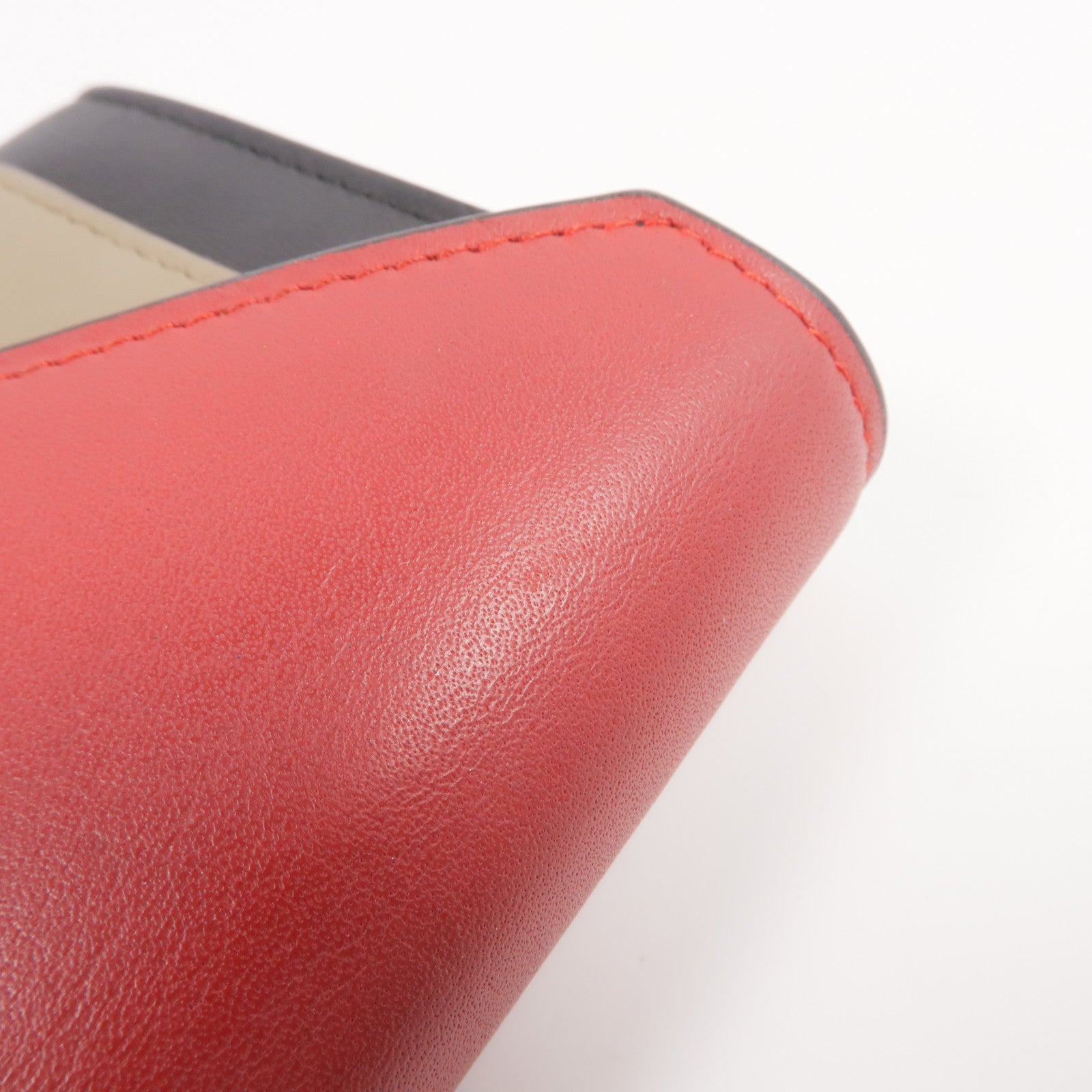 CELINE 牛皮皮革Trifold Wallet金扣錢包